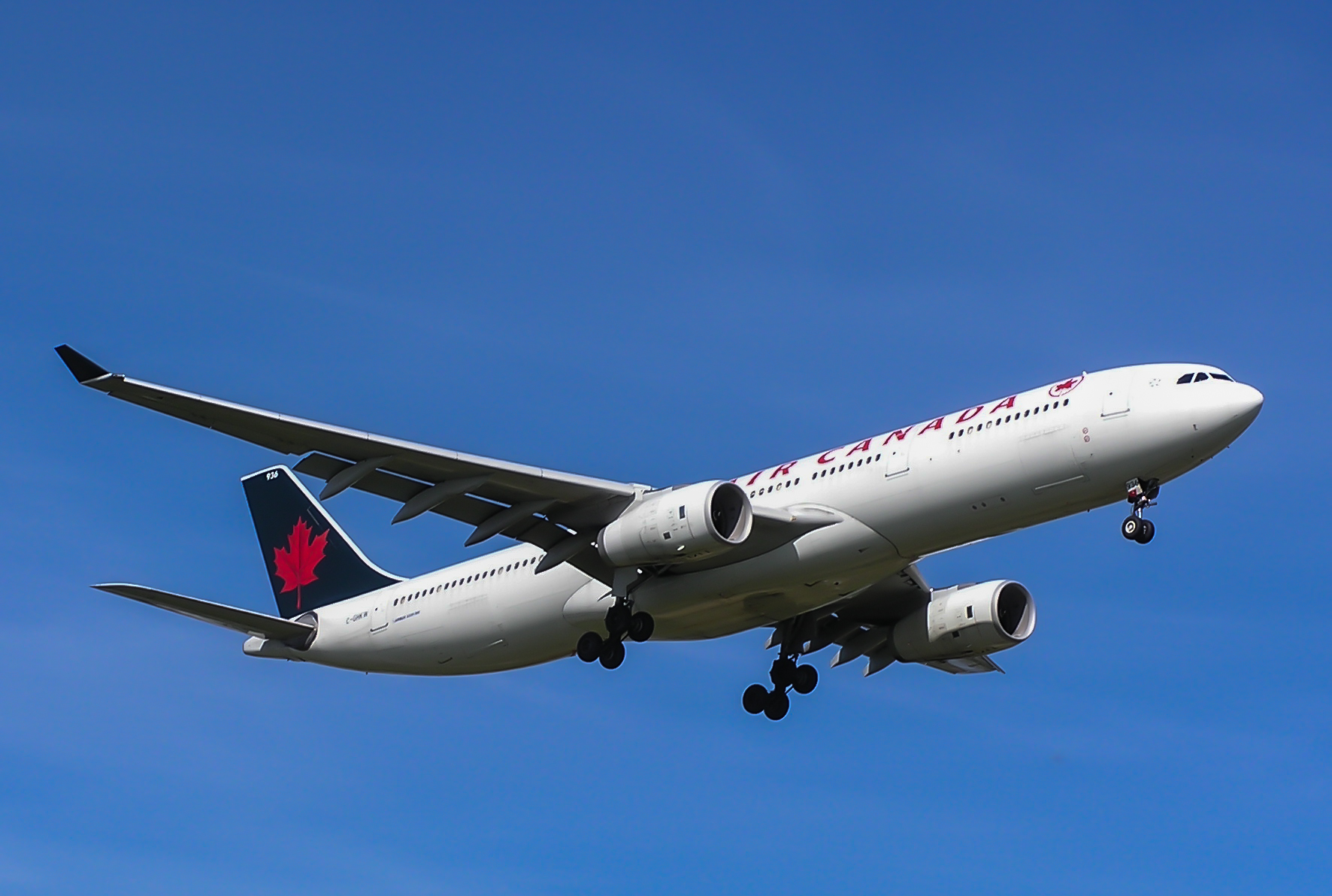 C-GHKW/CGHKW Air Canada Airbus A330-343E Photo by Ayronautica - AVSpotters.com