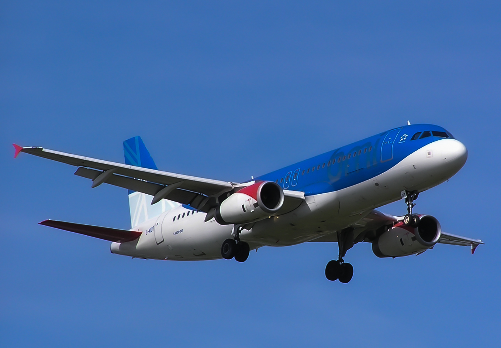 G-MIDT/GMIDT bmi British Midland Airbus A320-232 Photo by Ayronautica - AVSpotters.com