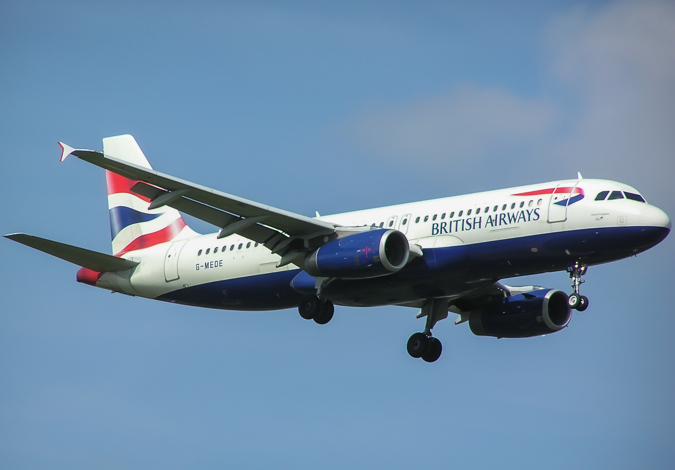 G-MEDE/GMEDE British Mediterranean Airbus A320-232 Photo by Ayronautica - AVSpotters.com