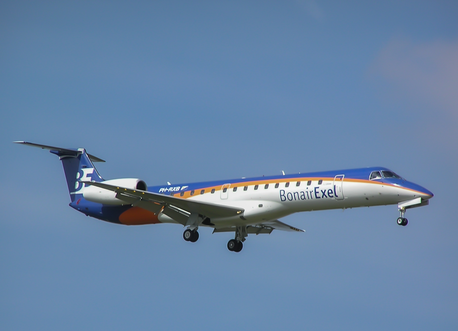 SE-RIA/SERIA Skyways Express Embraer ERJ-145 Airframe Information - AVSpotters.com
