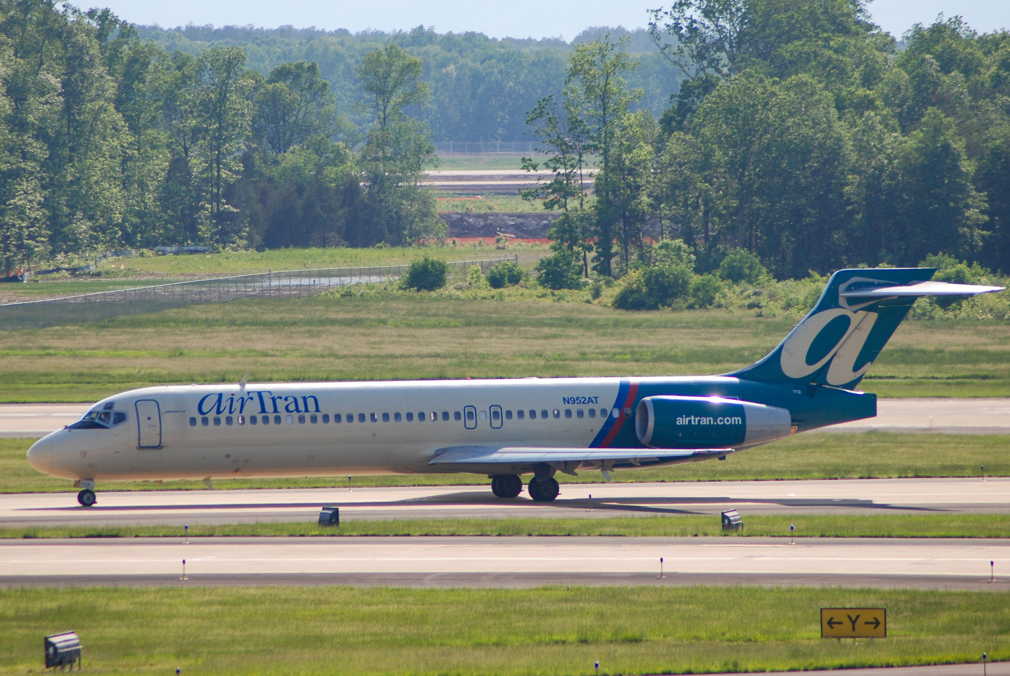 N952AT/N952AT AirTran Airways Boeing 717-2BD Photo by colinw - AVSpotters.com