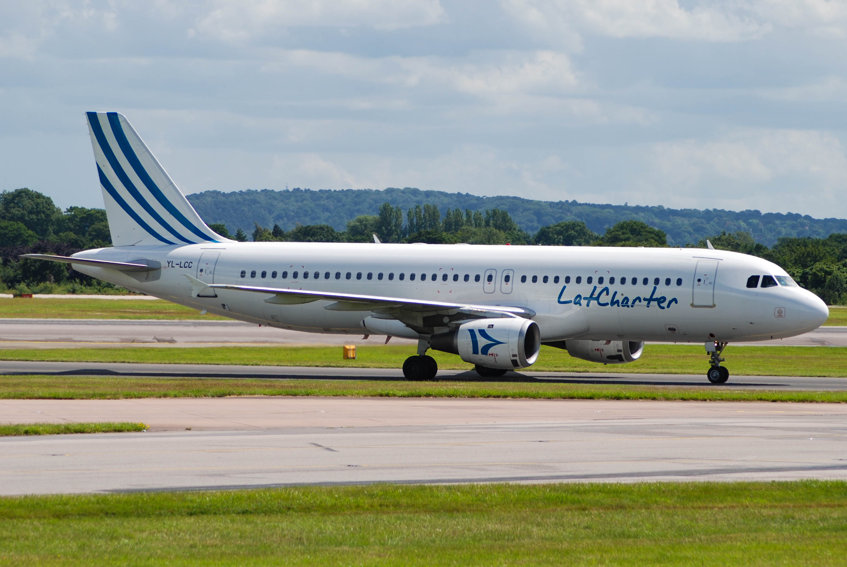 YL-LCC/YLLCC Travel Service Airlines Airbus A320 Airframe Information - AVSpotters.com