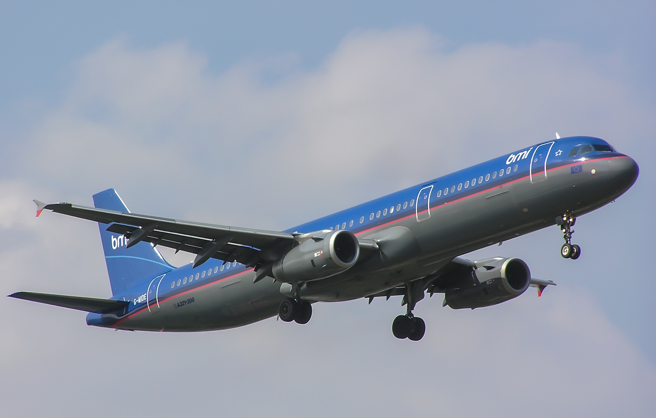 G-MIDE/GMIDE bmi British Midland Airbus A321-231 Photo by Ayronautica - AVSpotters.com