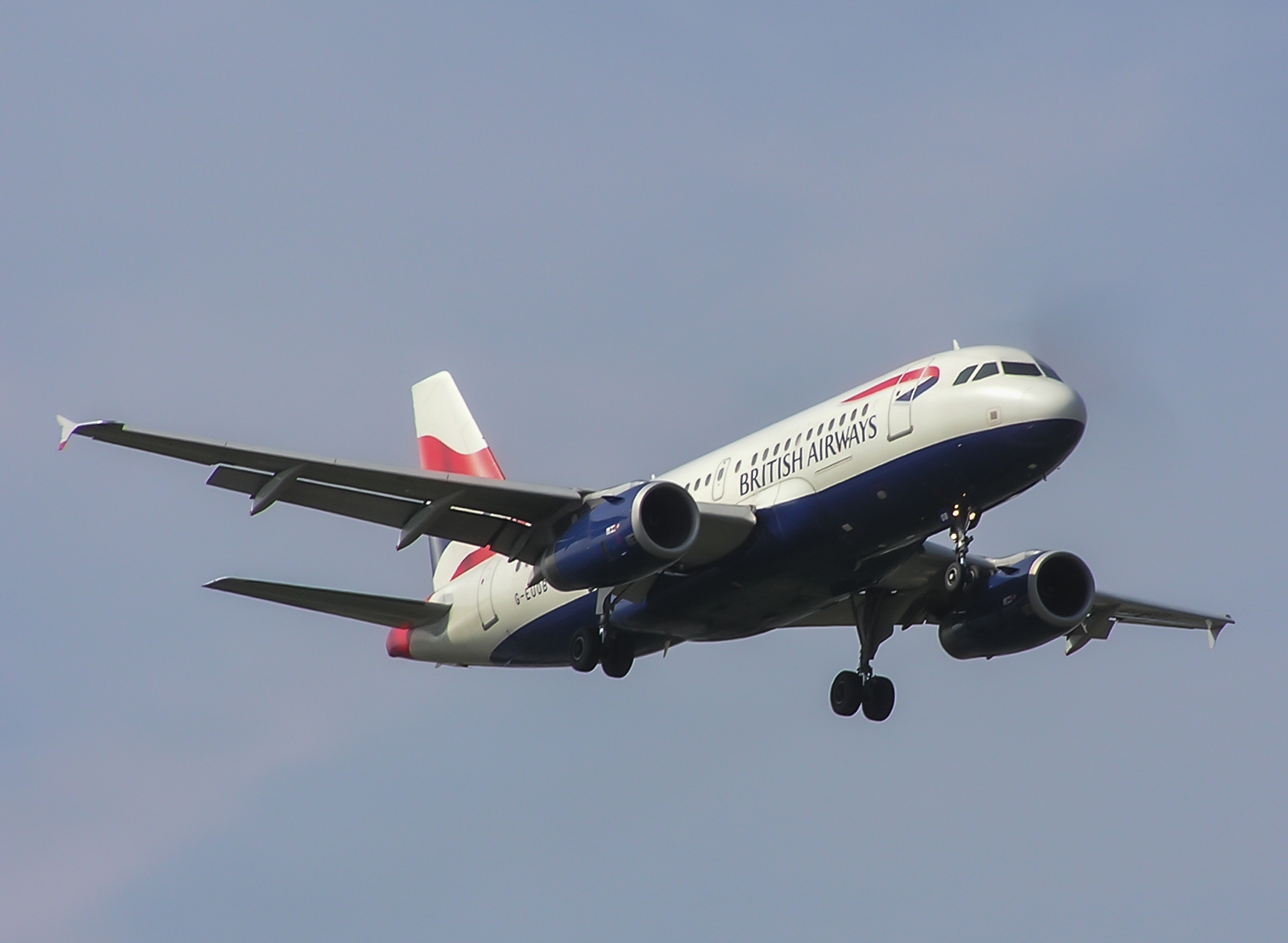 G-EUOB/GEUOB British Airways Airbus A319-131 Photo by Ayronautica - AVSpotters.com