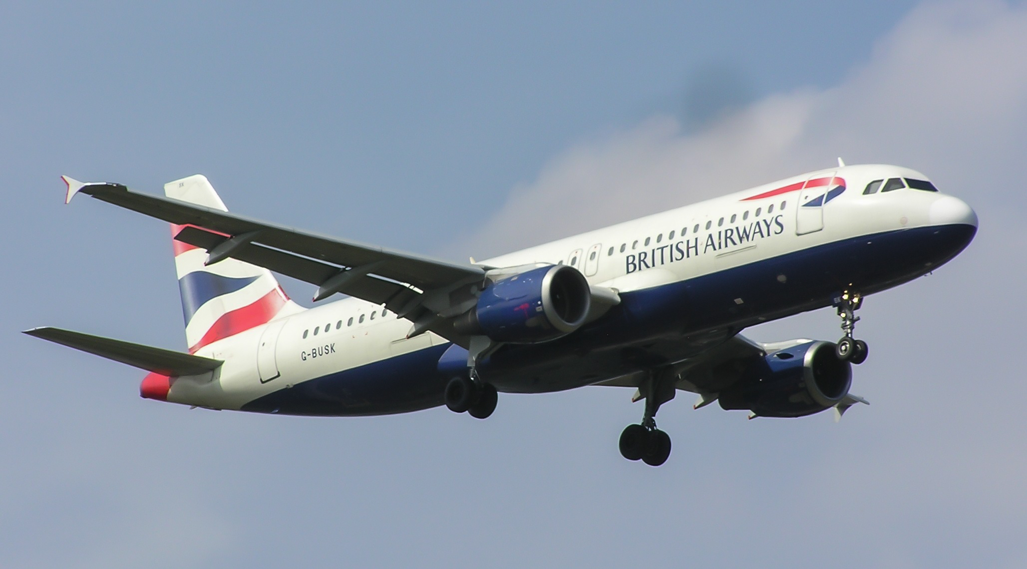 G-BUSK /GBUSK  British Airways Airbus A320-211 Photo by Ayronautica - AVSpotters.com