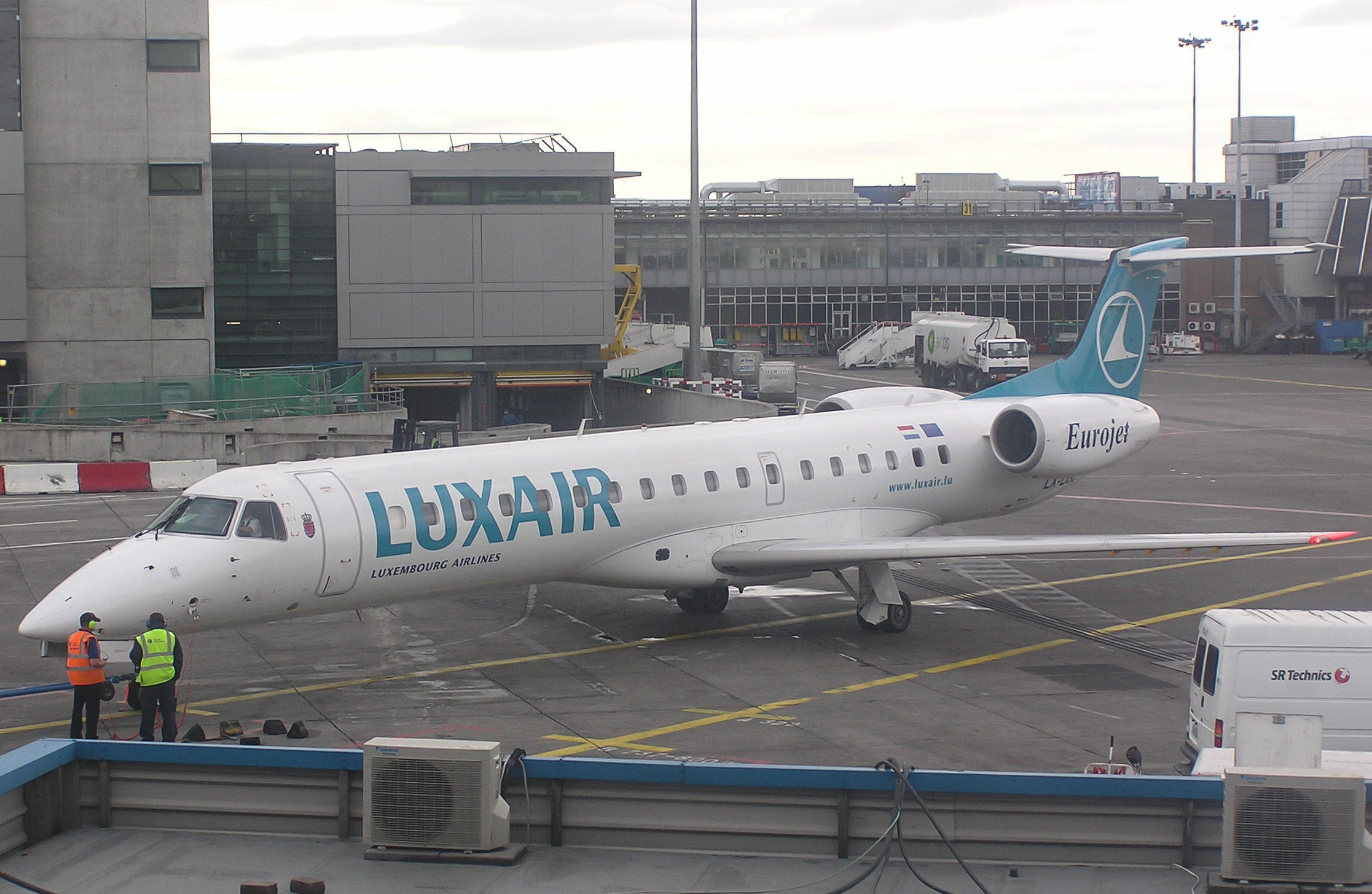 LX-LGJ/LXLGJ Luxair Embraer ERJ-145LU Photo by Ayronautica - AVSpotters.com