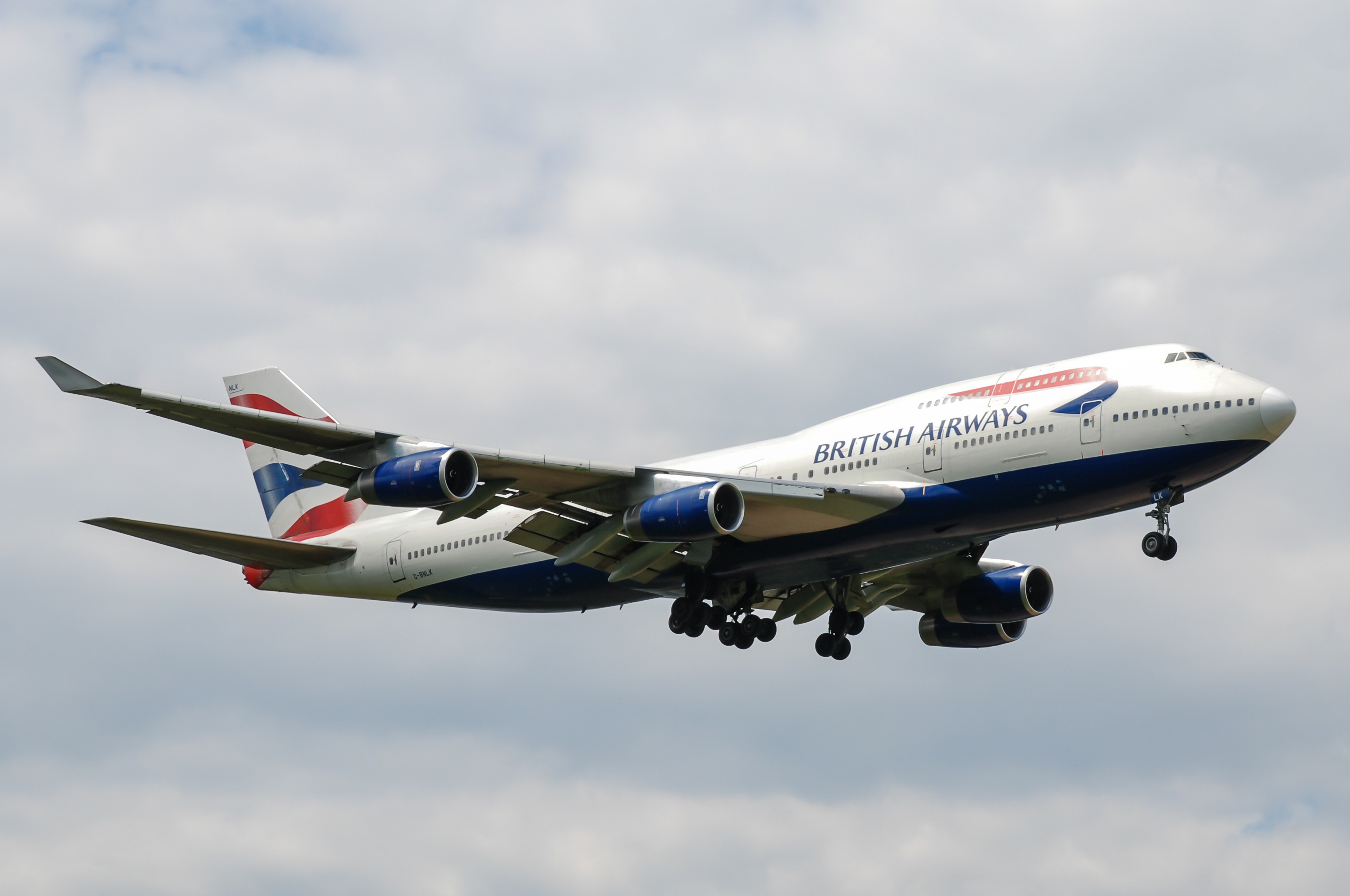G-BNLK/GBNLK British Airways Boeing 747 Airframe Information - AVSpotters.com