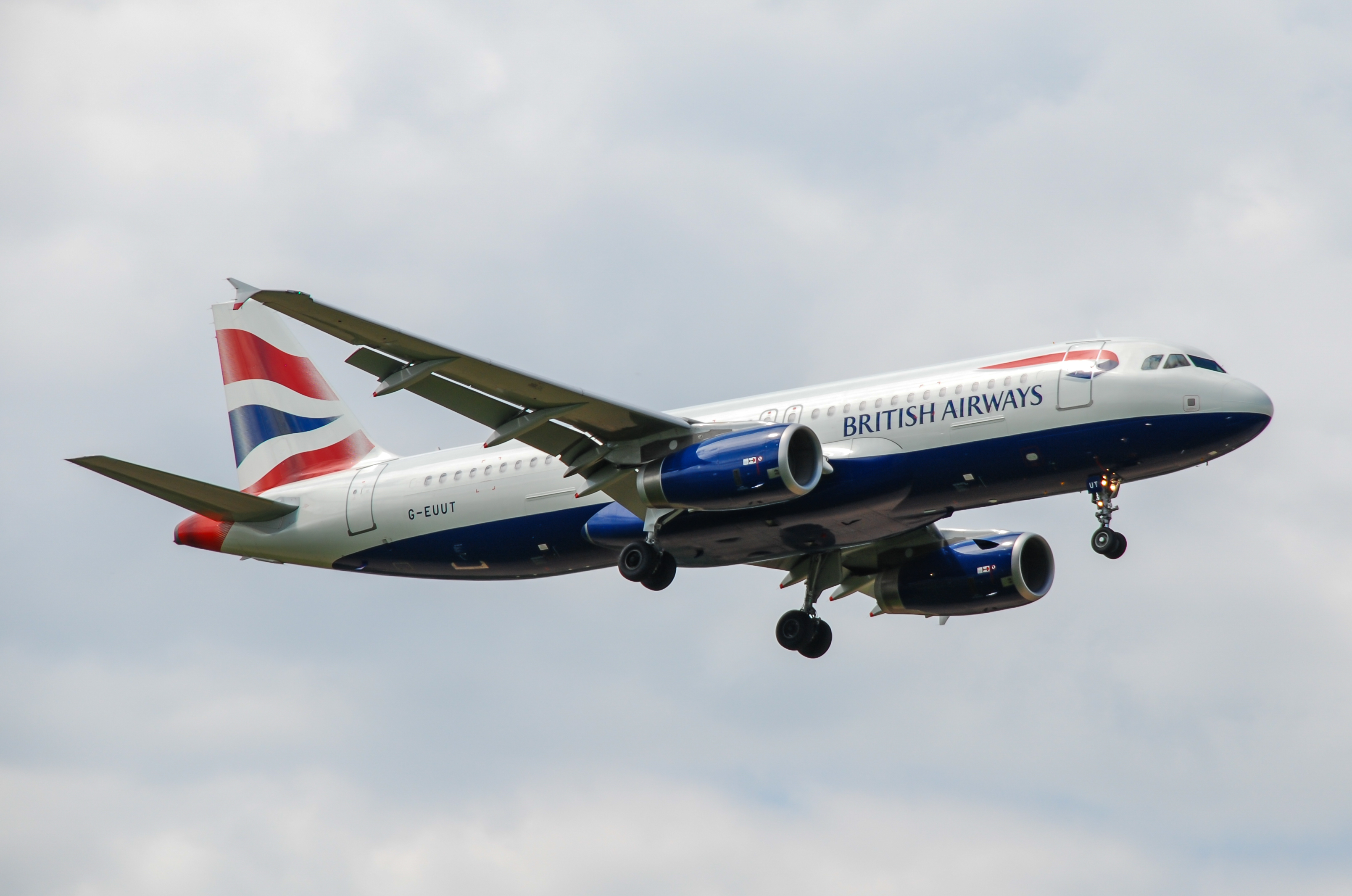 G-EUUT/GEUUT British Airways Airbus A320 Airframe Information - AVSpotters.com