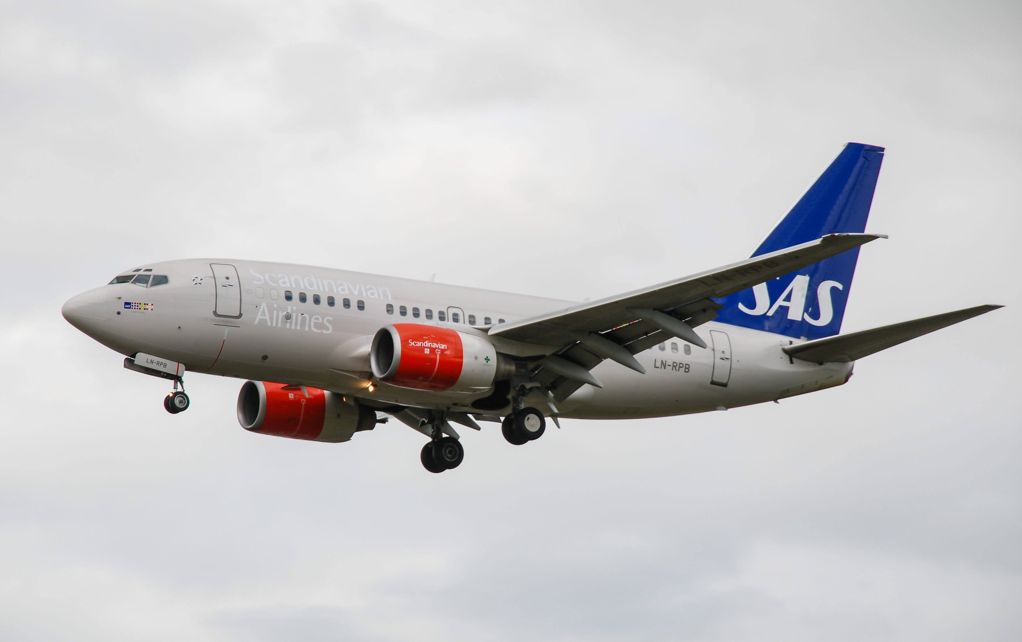 LN-RPB/LNRPB SAS Scandinavian Airlines Boeing 737 NG Airframe Information - AVSpotters.com