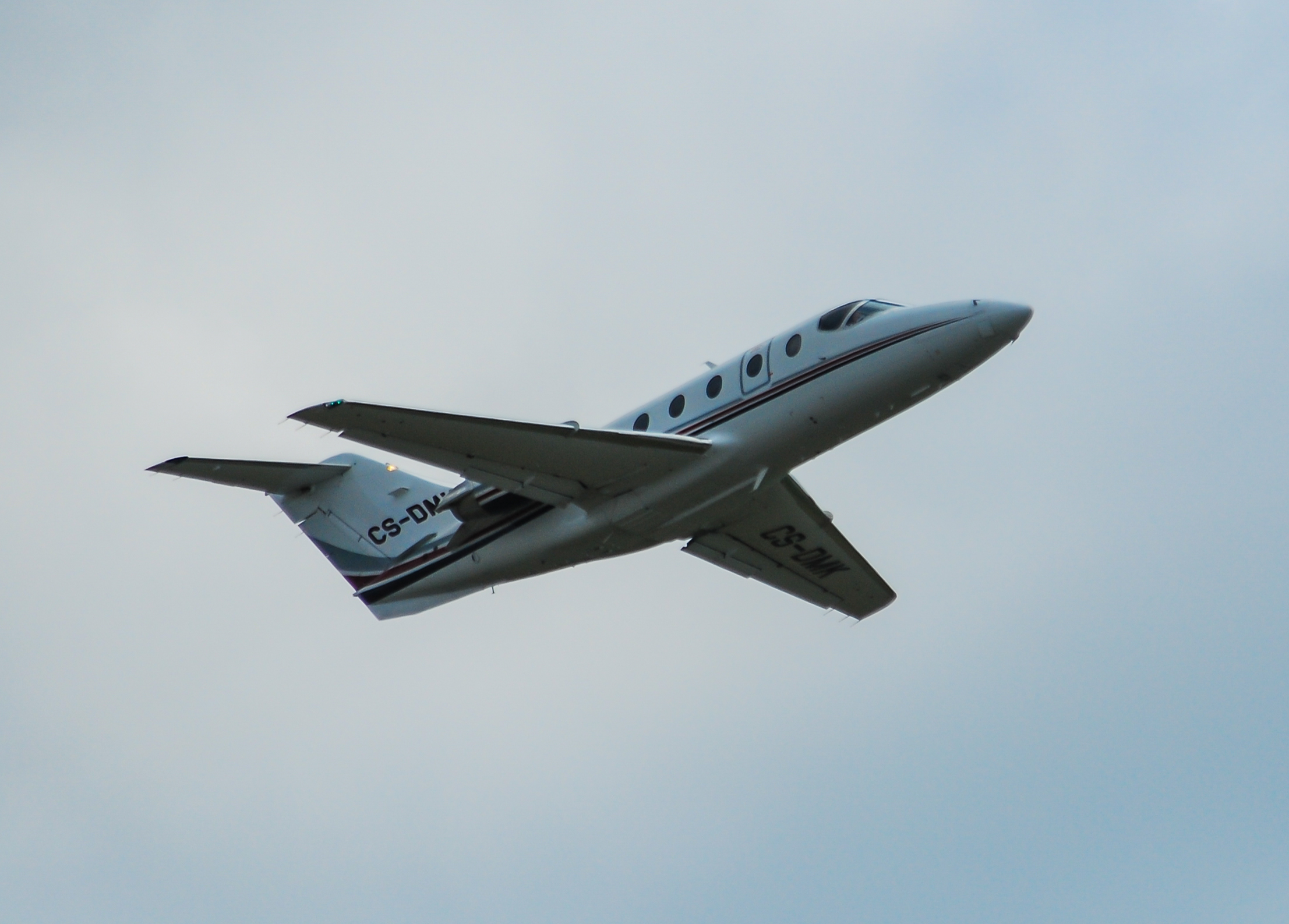 CS-DMA/CSDMA NetJets Raytheon Hawker 400XP Photo by Ayronautica - AVSpotters.com