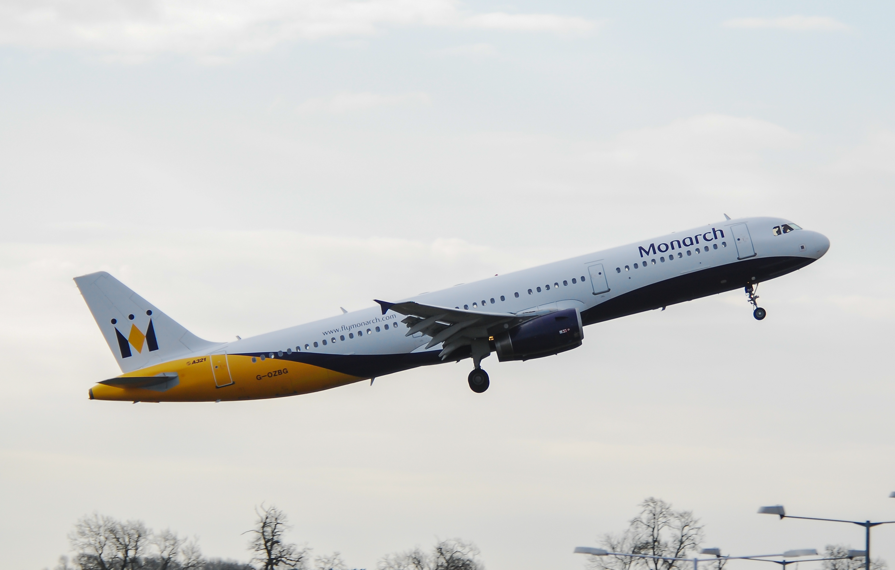 G-OZBG/GOZBG Monarch Airlines Airbus A321-231 Photo by Ayronautica - AVSpotters.com