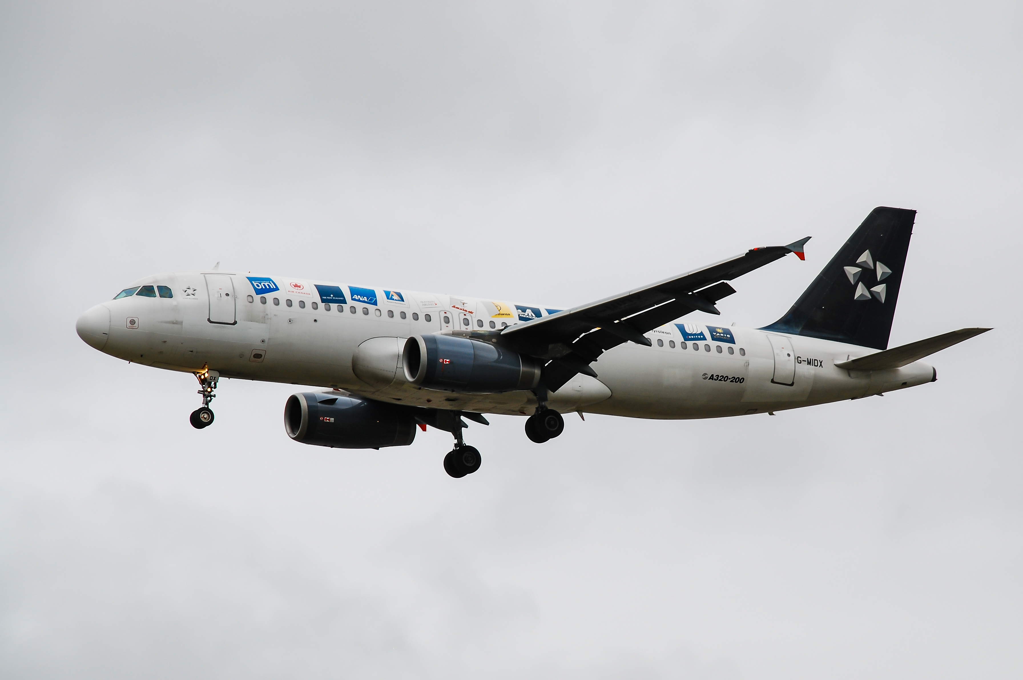 G-MIDX/GMIDX bmi British Midland Airbus A320-232 Photo by Ayronautica - AVSpotters.com