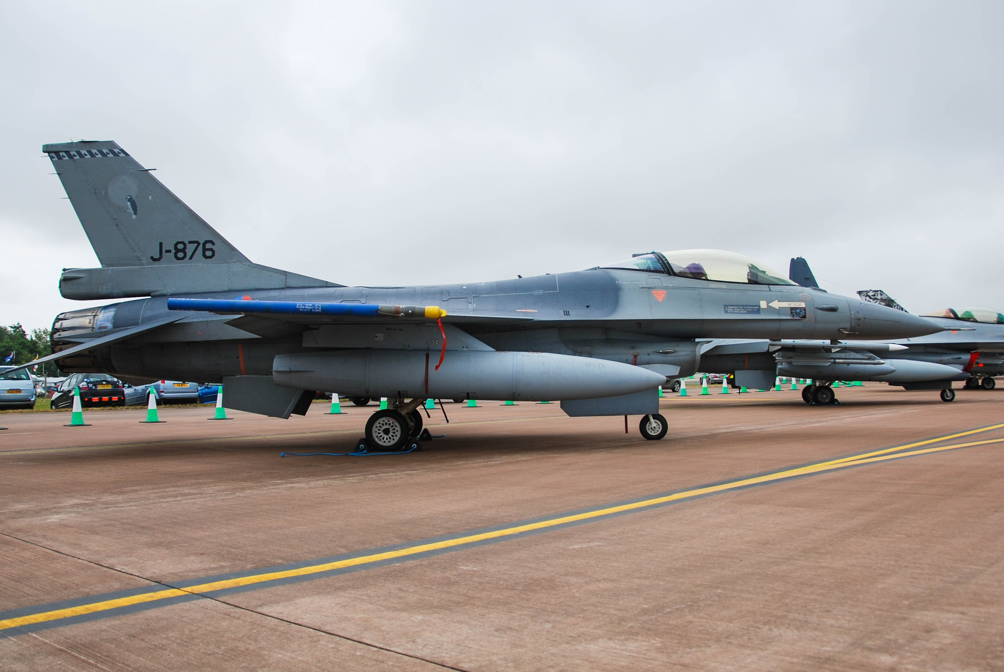 J-876/J876 RNlAF - Royal Netherlands Air Force General Dynamics F-16A Fighting Falcon Photo by colinw - AVSpotters.com
