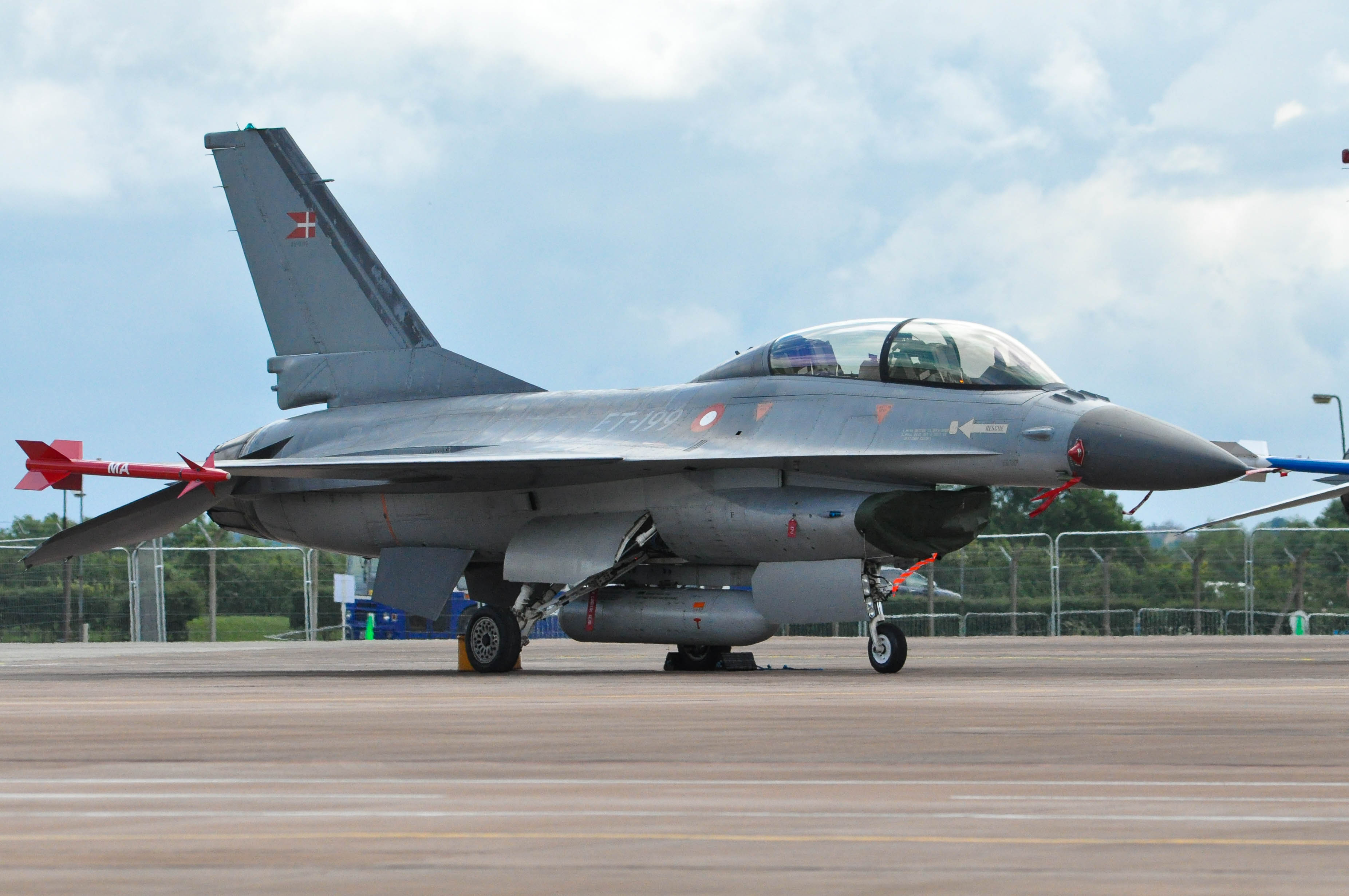 ET-199/ET199 RDAF - Royal Danish Air Force General Dynamics F-16 Fighting Falcon Airframe Information - AVSpotters.com