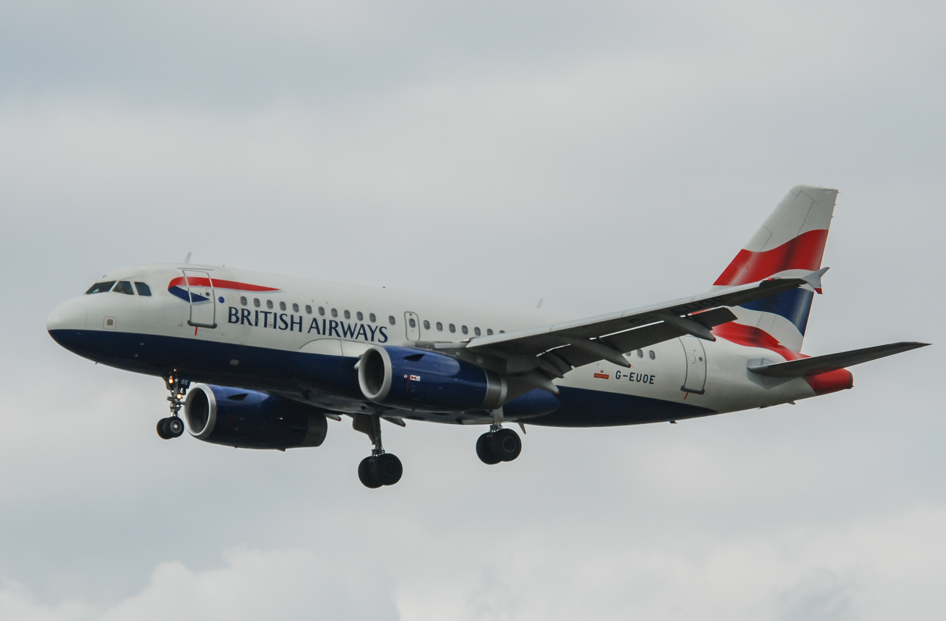 G-EUOE/GEUOE British Airways Airbus A319-131 Photo by Ayronautica - AVSpotters.com