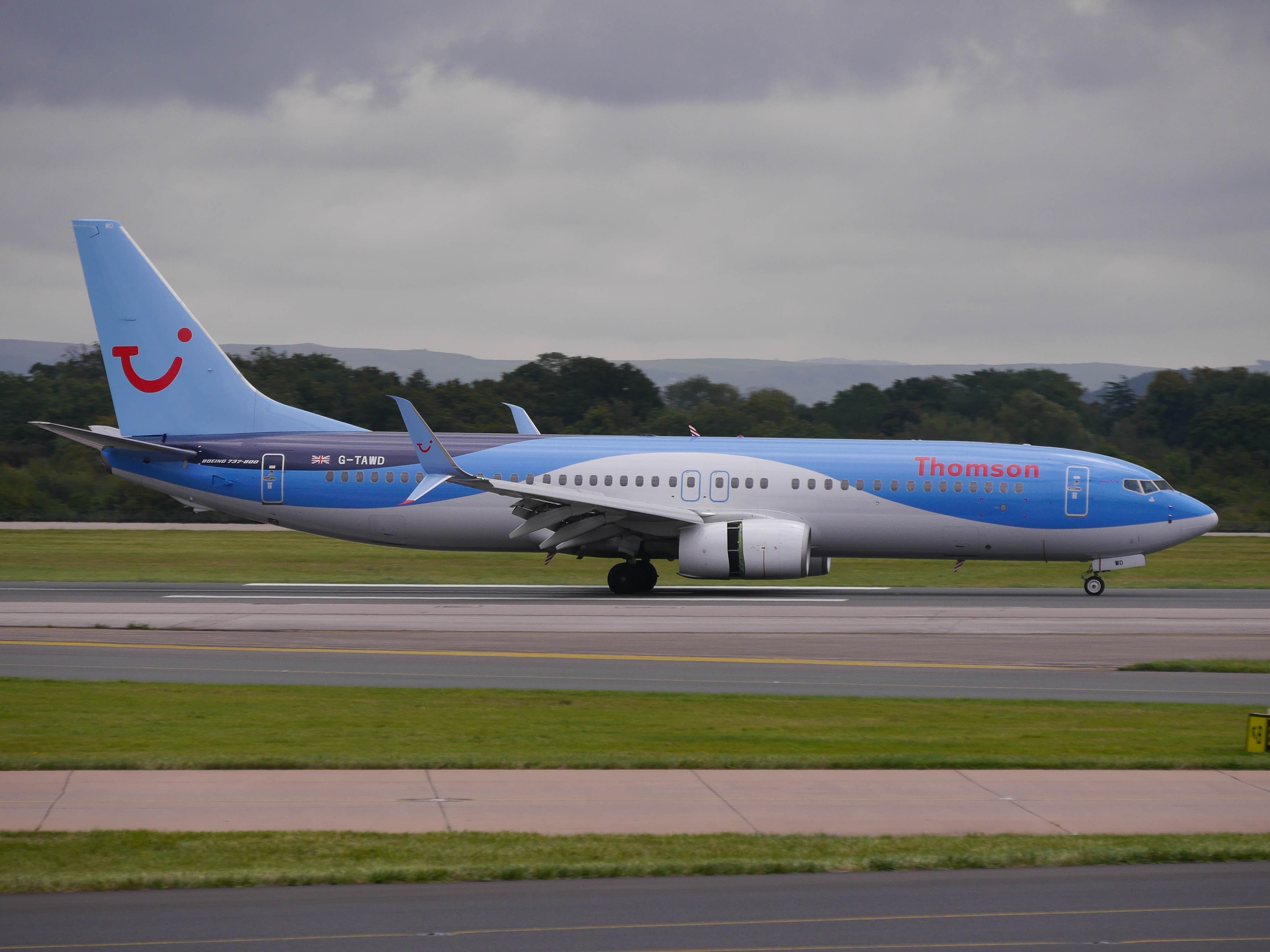 G-TAWD/GTAWD Thomson Airways Boeing 737-8K5(WL) Photo by colinw - AVSpotters.com