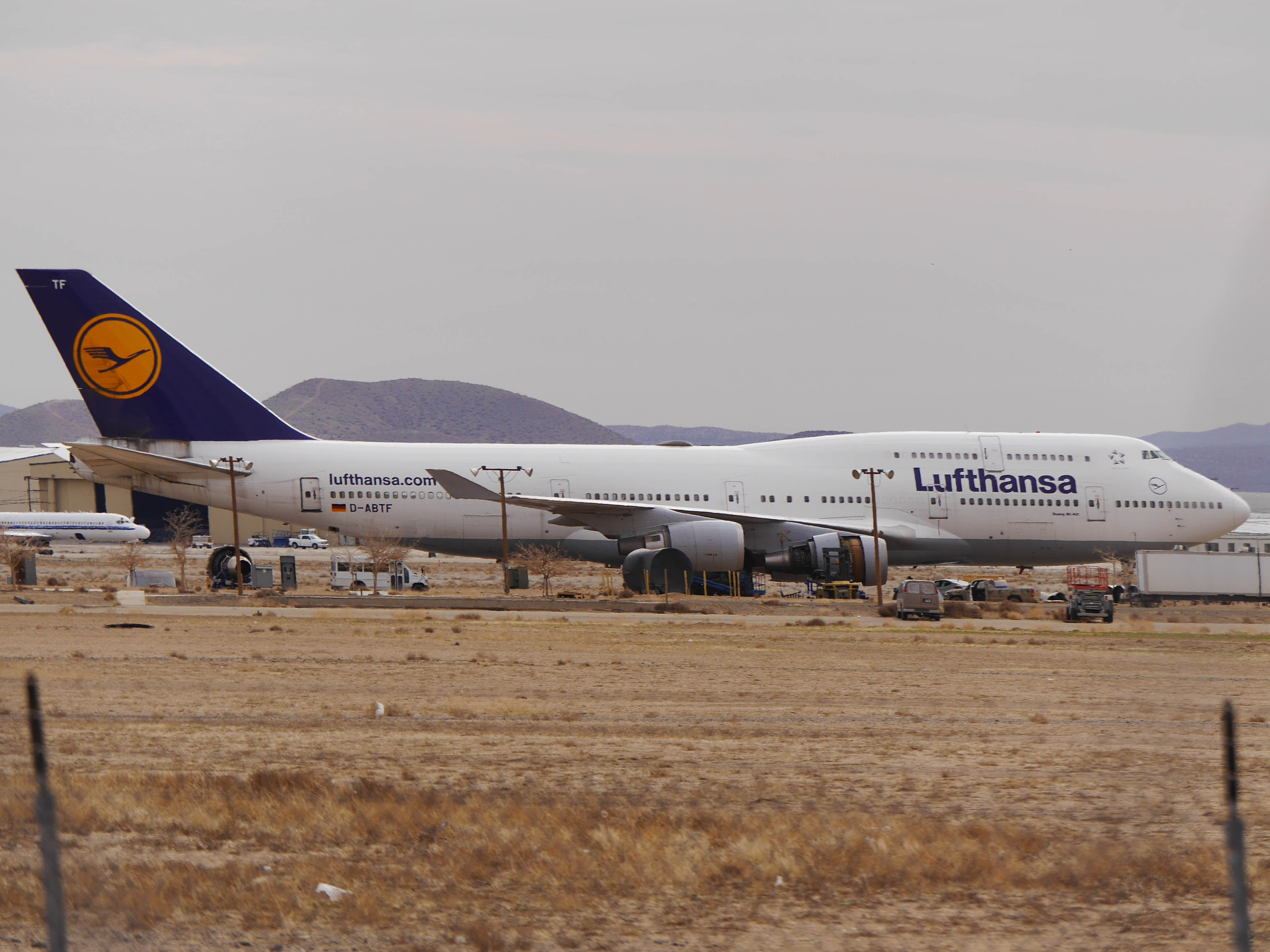 D-ABTF/DABTF Lufthansa Boeing 747-430 Photo by colinw - AVSpotters.com