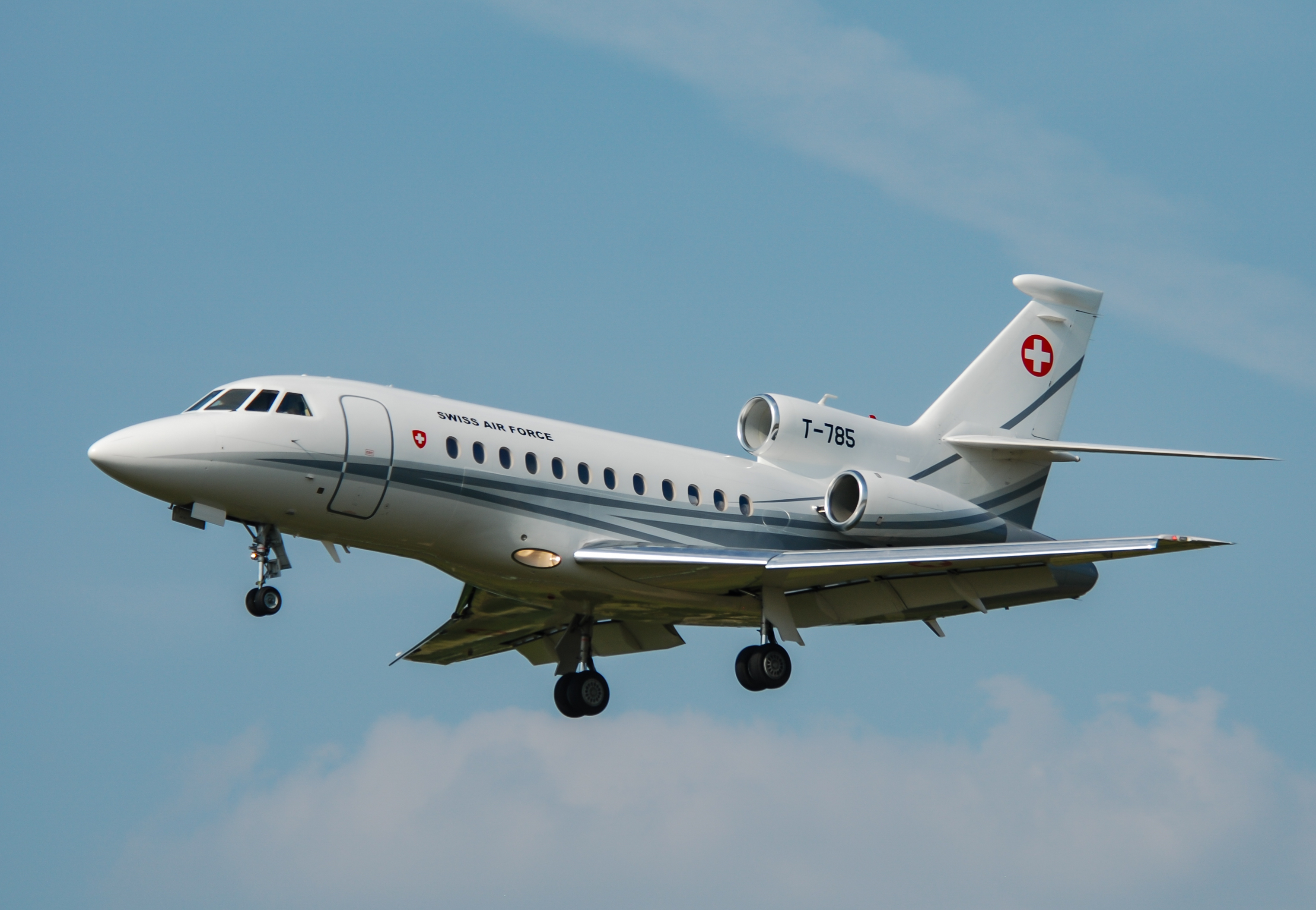 T-785/T785 Swiss Air Force Dassault Falcon 900EXE Photo by Ayronautica - AVSpotters.com