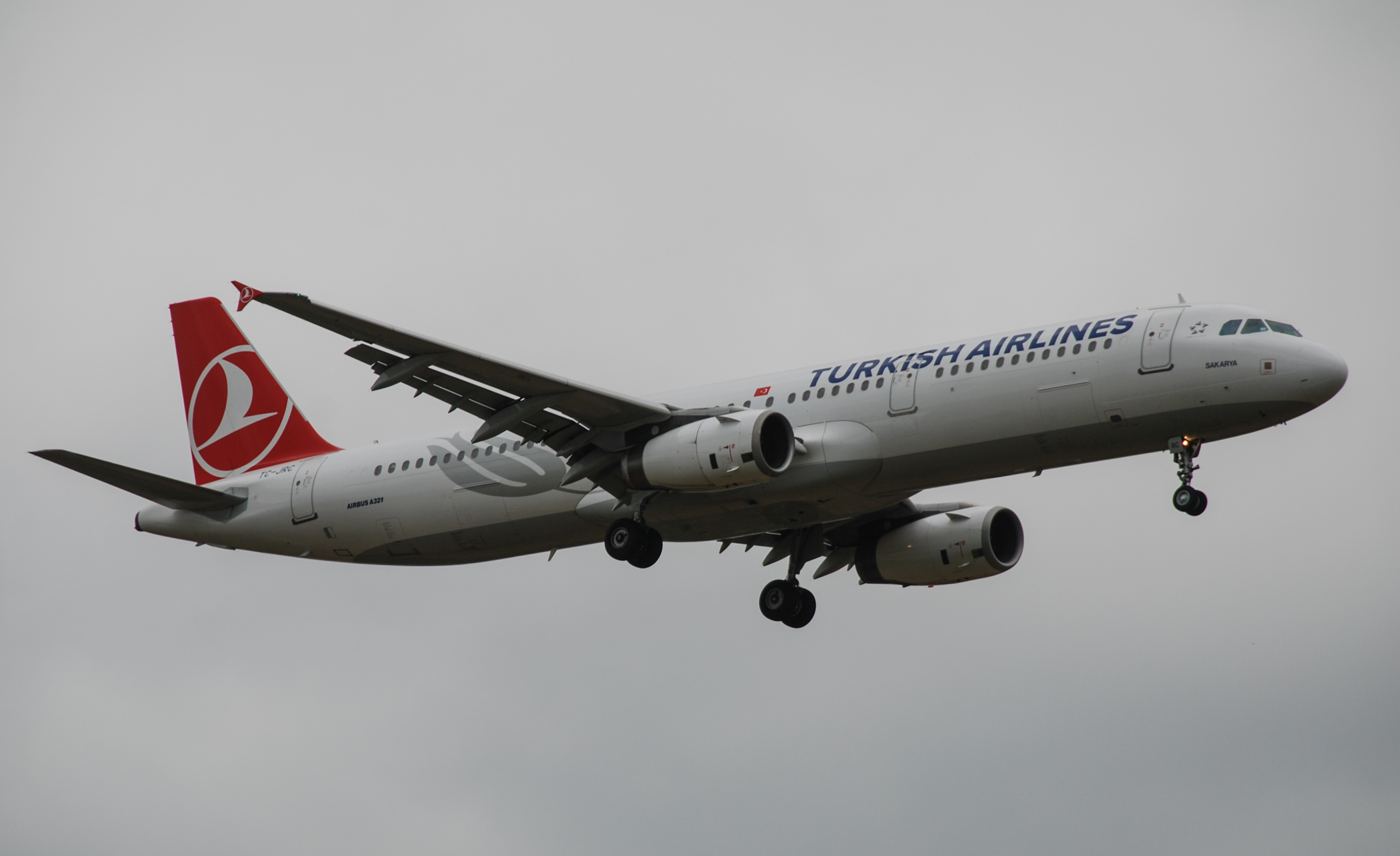 TC-JRC/TCJRC THY Turkish Airlines Airbus A321 Airframe Information - AVSpotters.com