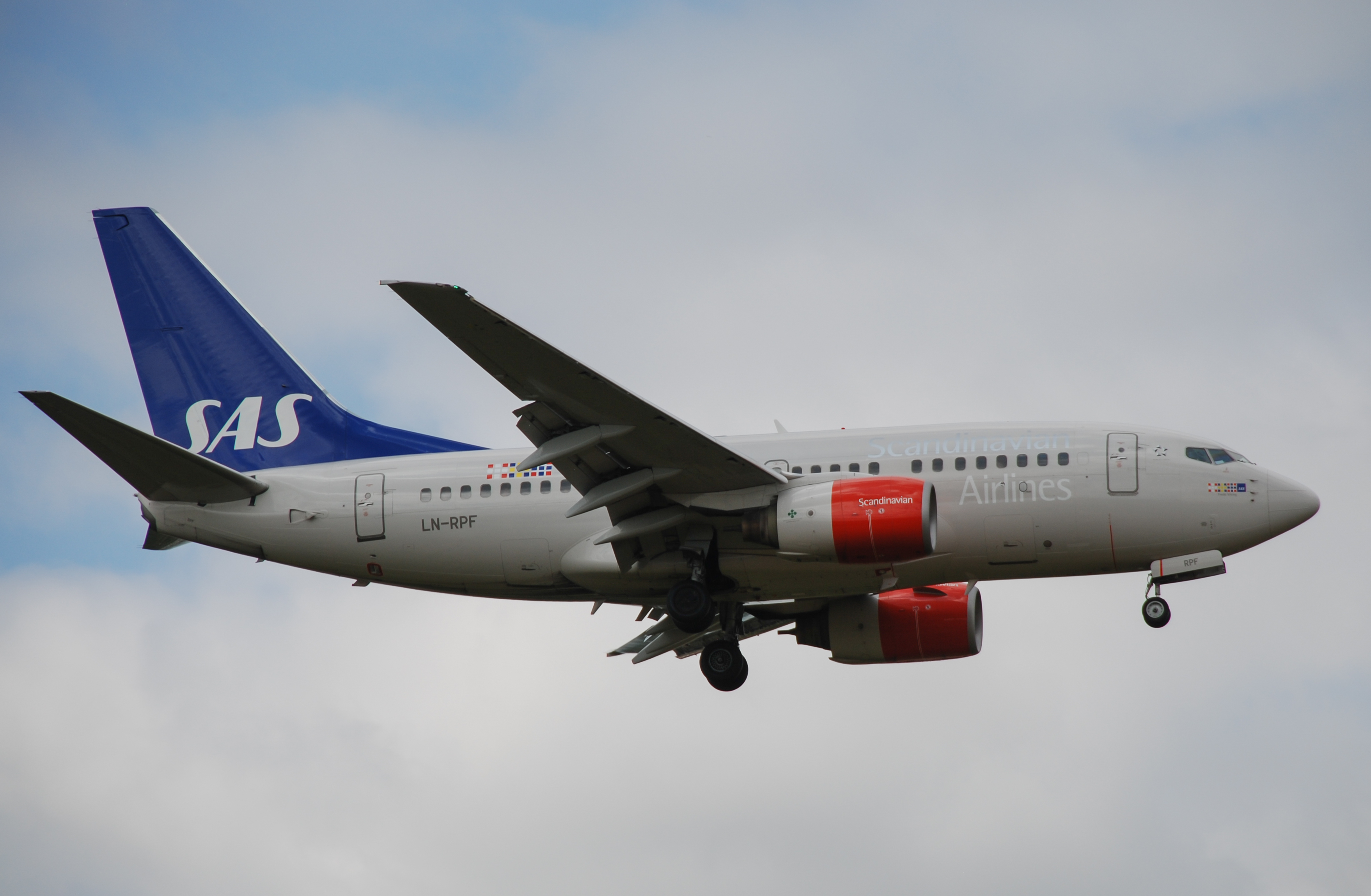 LN-RPF/LNRPF SAS Scandinavian Airlines Boeing 737 NG Airframe Information - AVSpotters.com