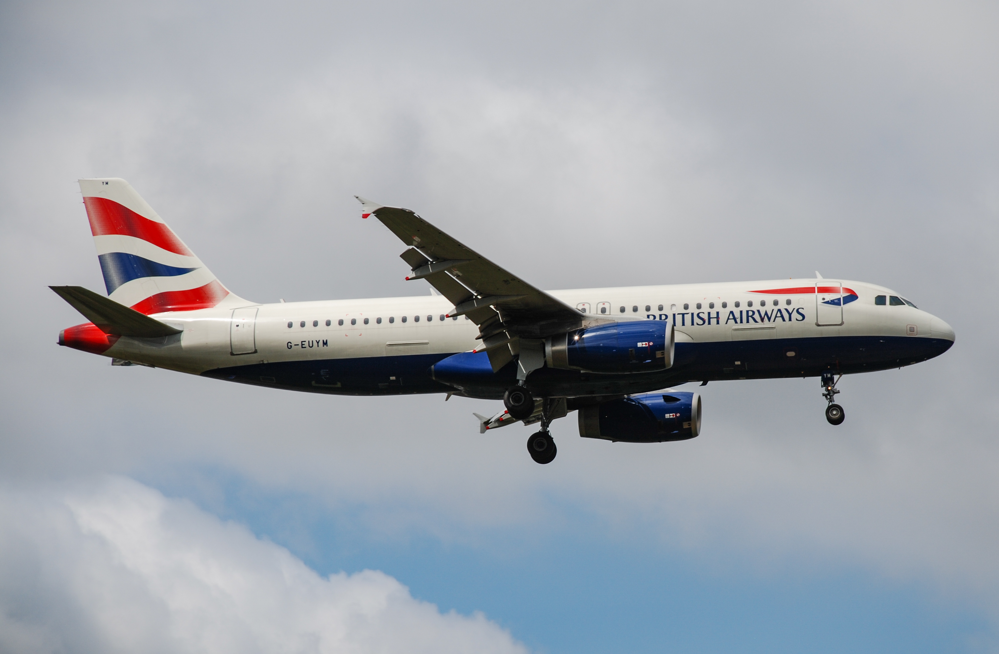 G-EUYM/GEUYM British Airways Airbus A320-232 Photo by Ayronautica - AVSpotters.com