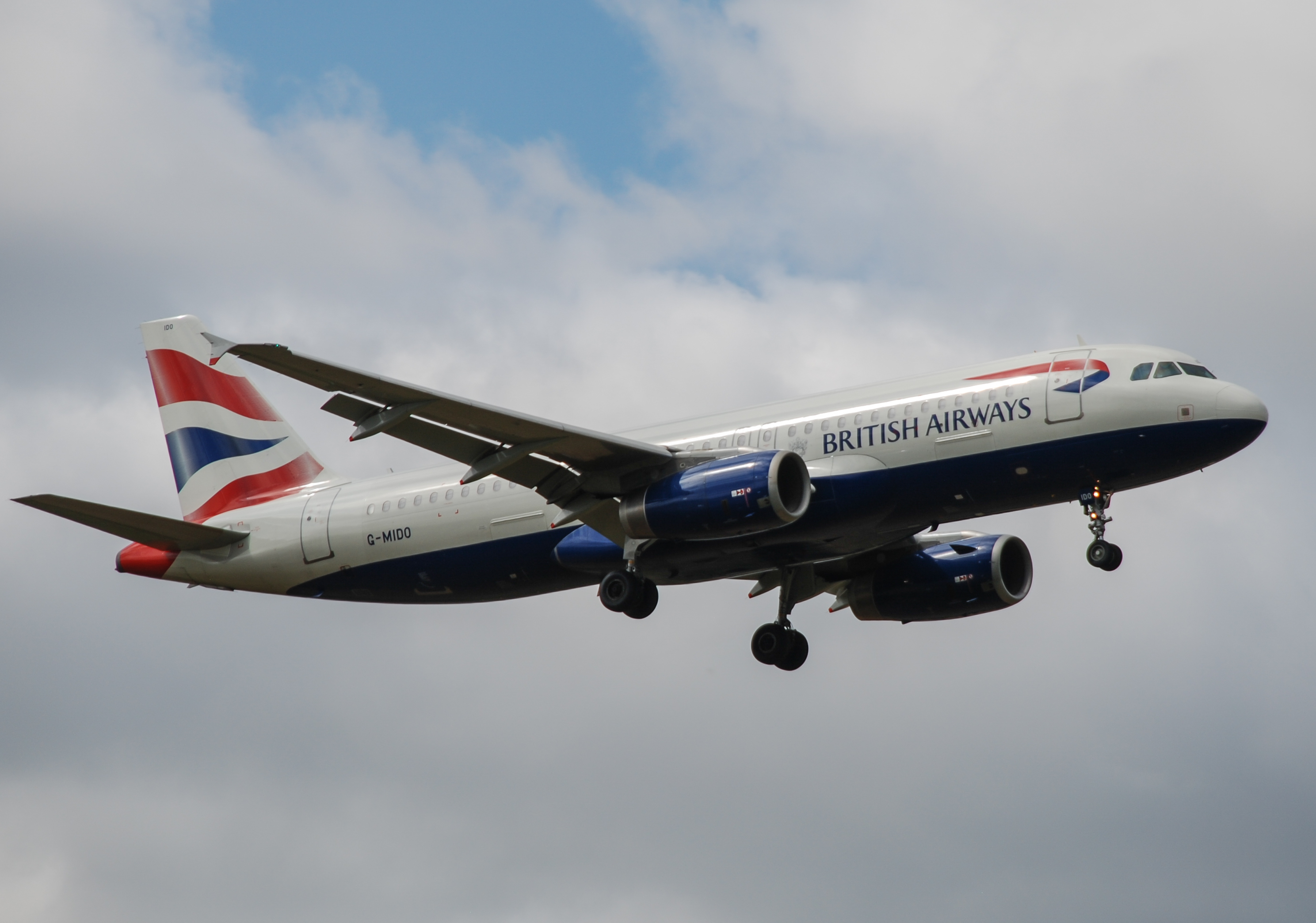 G-MIDO/GMIDO British Airways Airbus A320-232 Photo by Ayronautica - AVSpotters.com