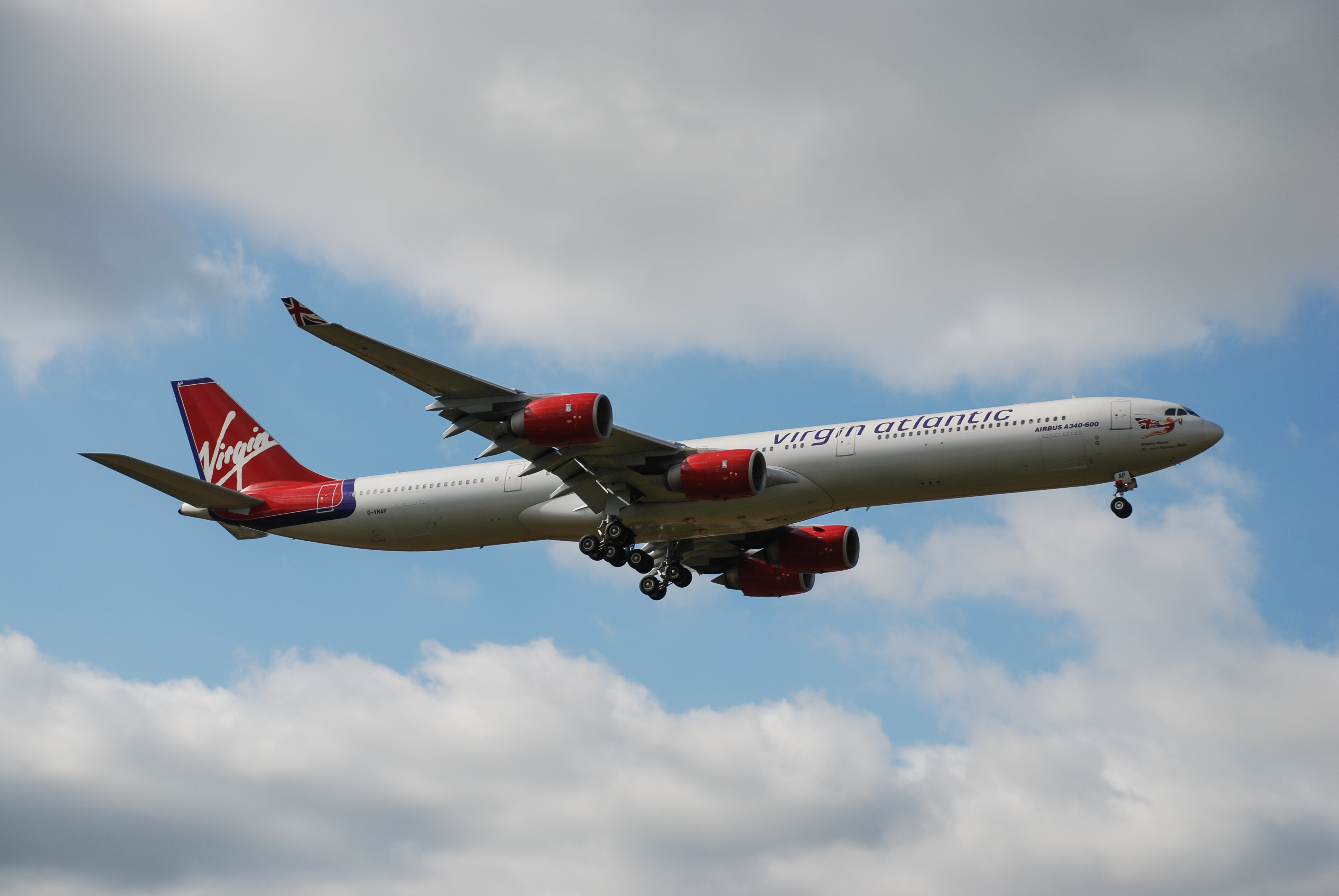 G-VNAP/GVNAP Virgin Atlantic Airways Airbus A340-642 Photo by Ayronautica - AVSpotters.com