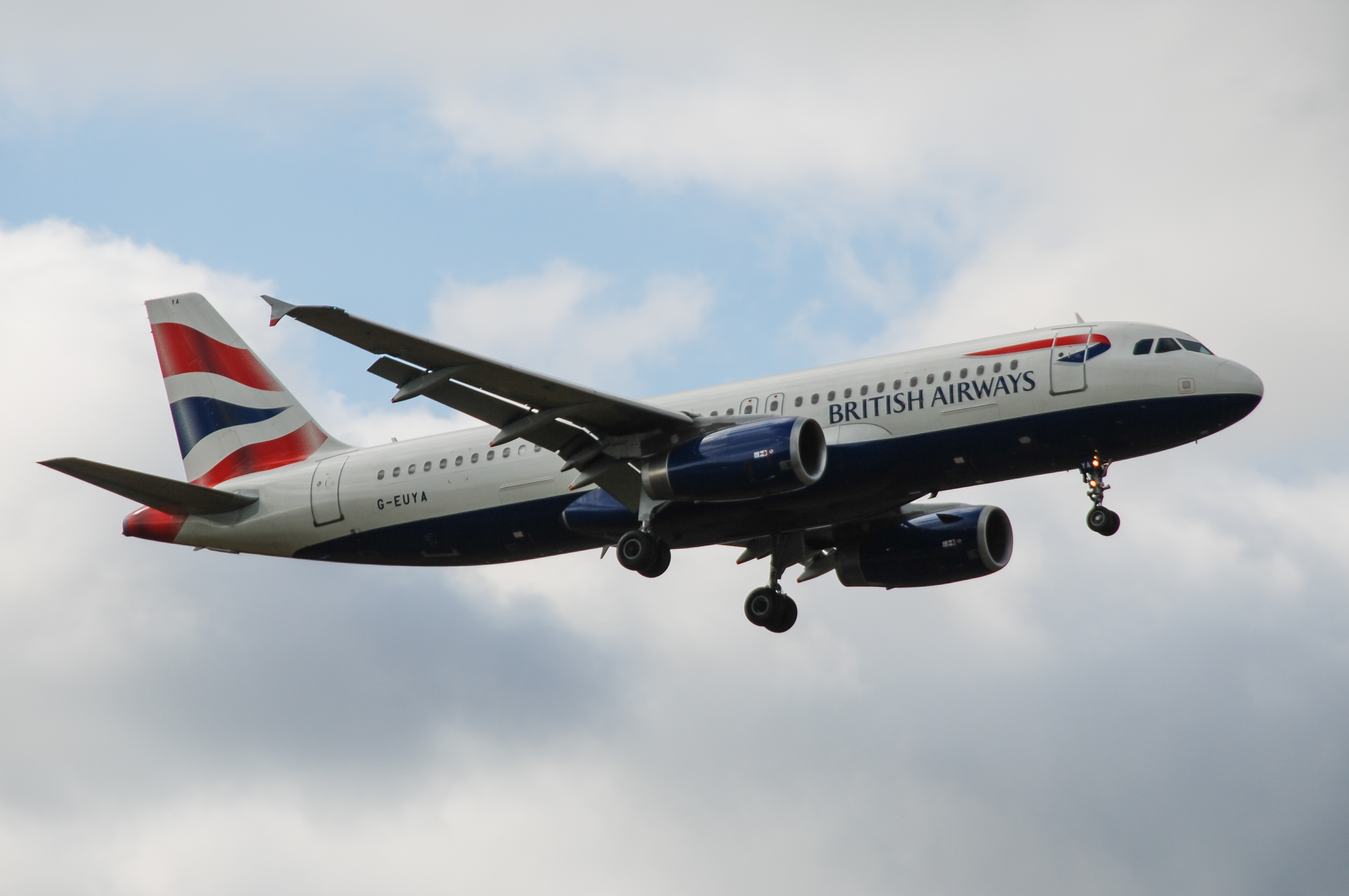 G-EUYA/GEUYA British Airways Airbus A320-232 Photo by Ayronautica - AVSpotters.com