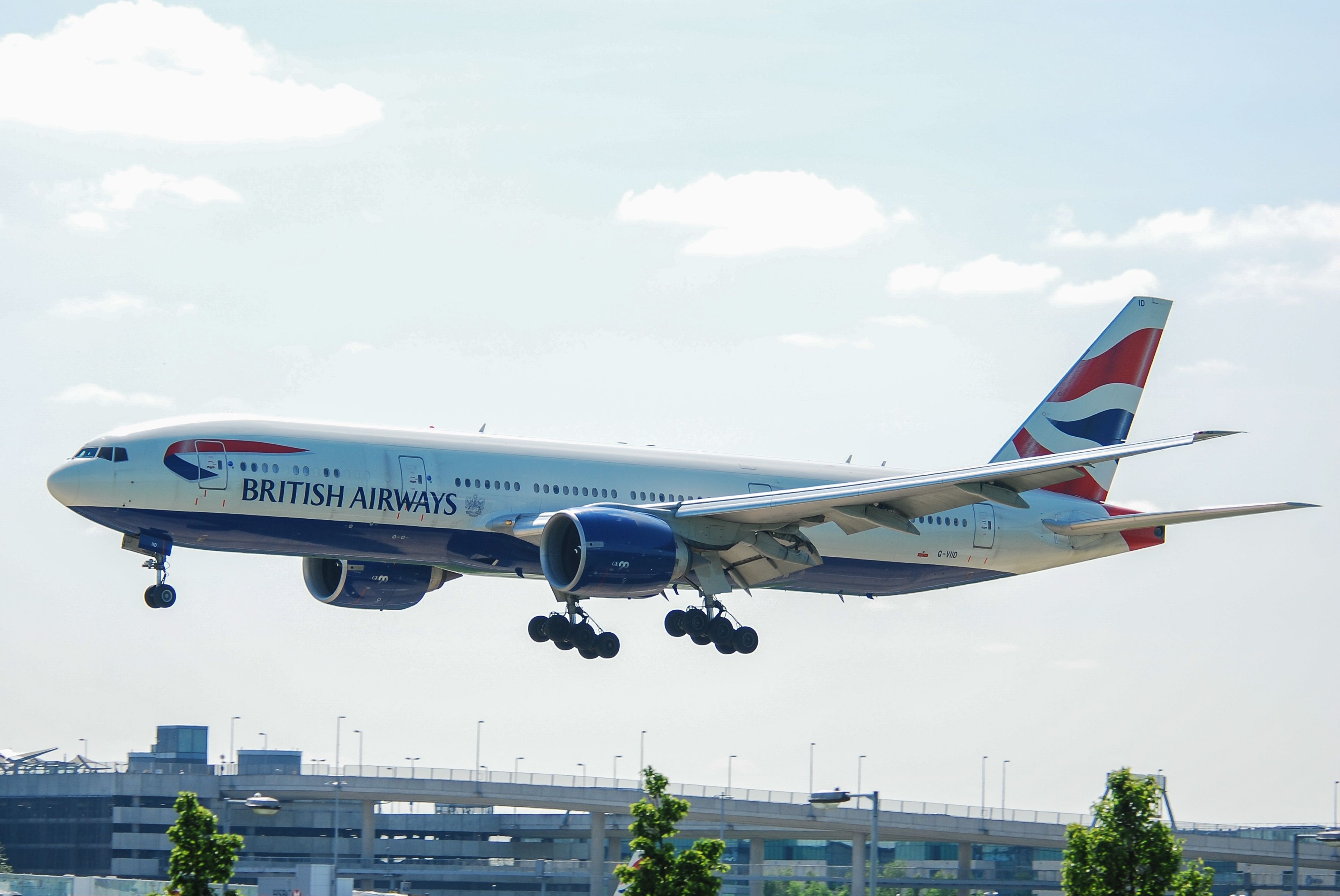 G-VIID/GVIID British Airways Boeing 777-236ER Photo by Ayronautica - AVSpotters.com