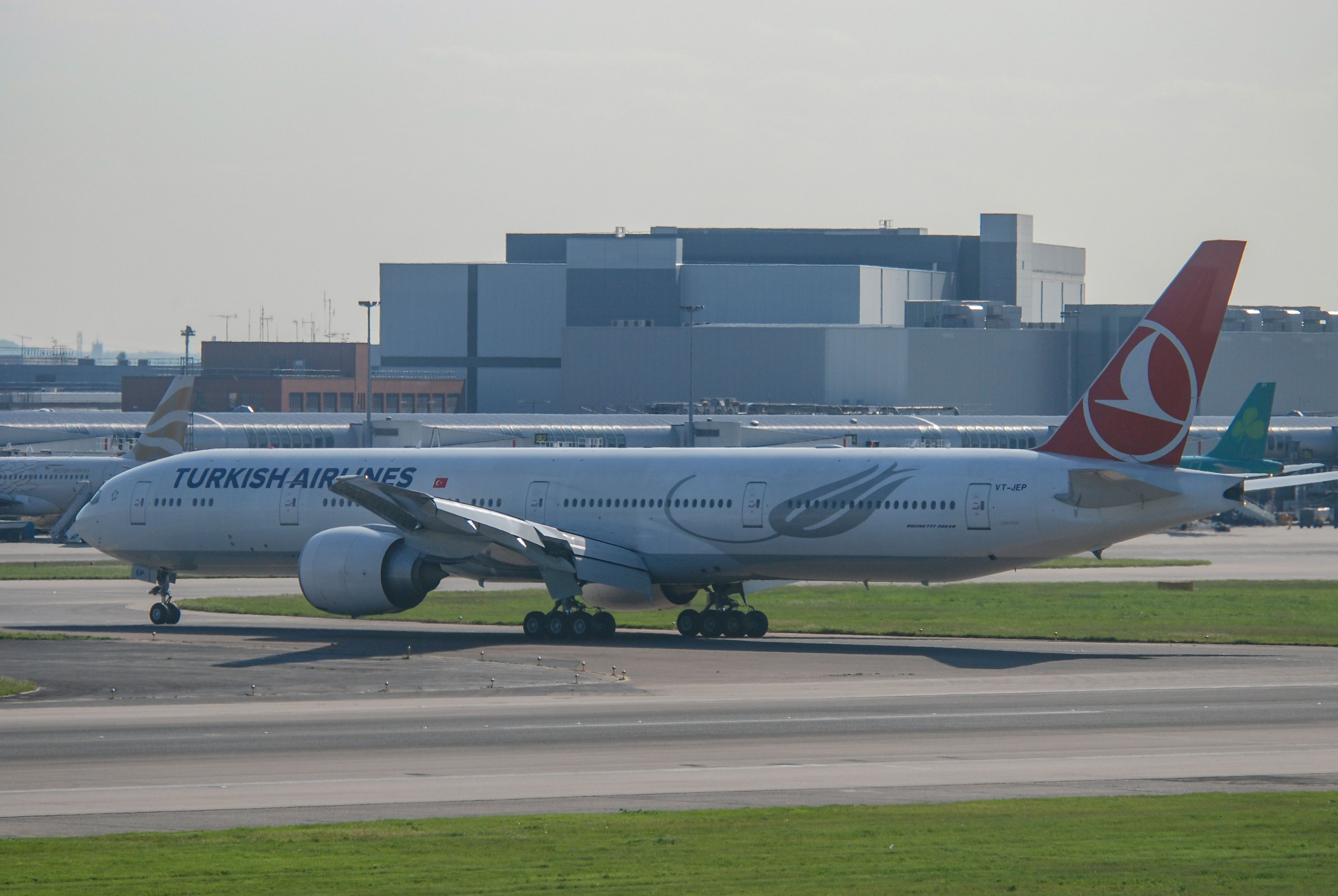 VT-JEP/VTJEP THY Turkish Airlines Boeing 777-35RER Photo by Ayronautica - AVSpotters.com