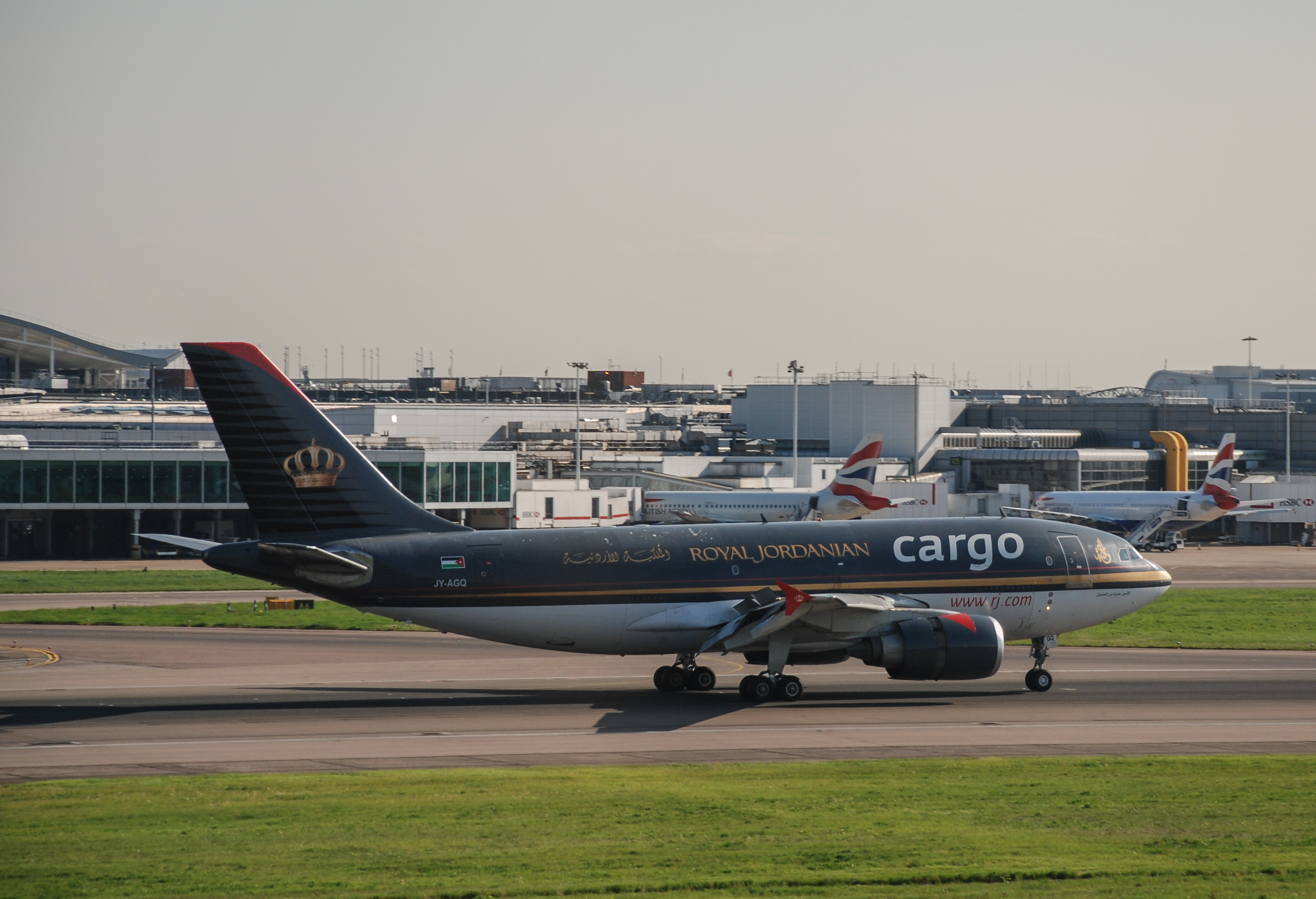 JY-AGQ/JYAGQ Royal Jordanian Airlines Airbus A310-304(F) Photo by Ayronautica - AVSpotters.com