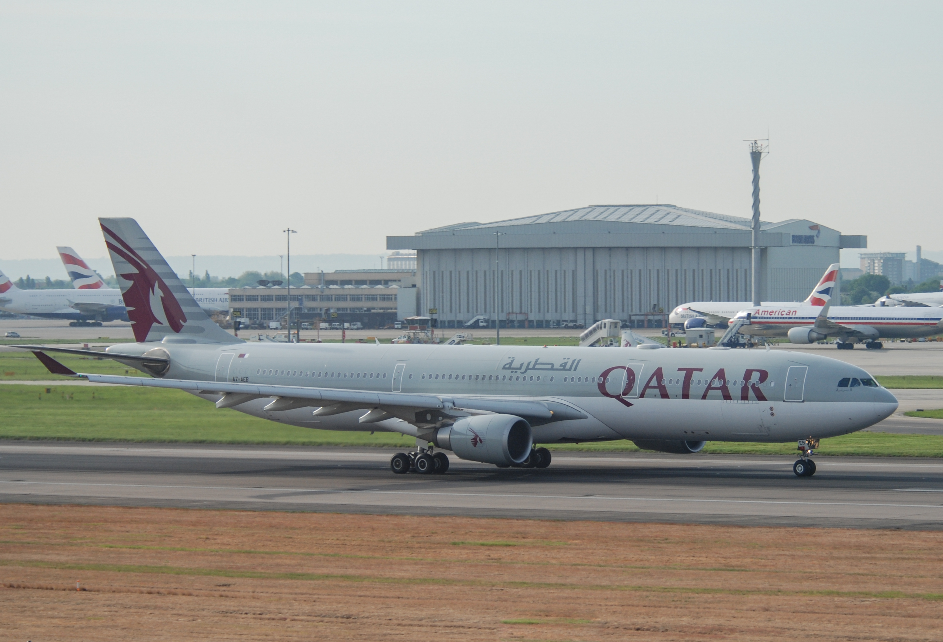 A7-AEB/A7AEB Qatar Airways Airbus A330 Airframe Information - AVSpotters.com