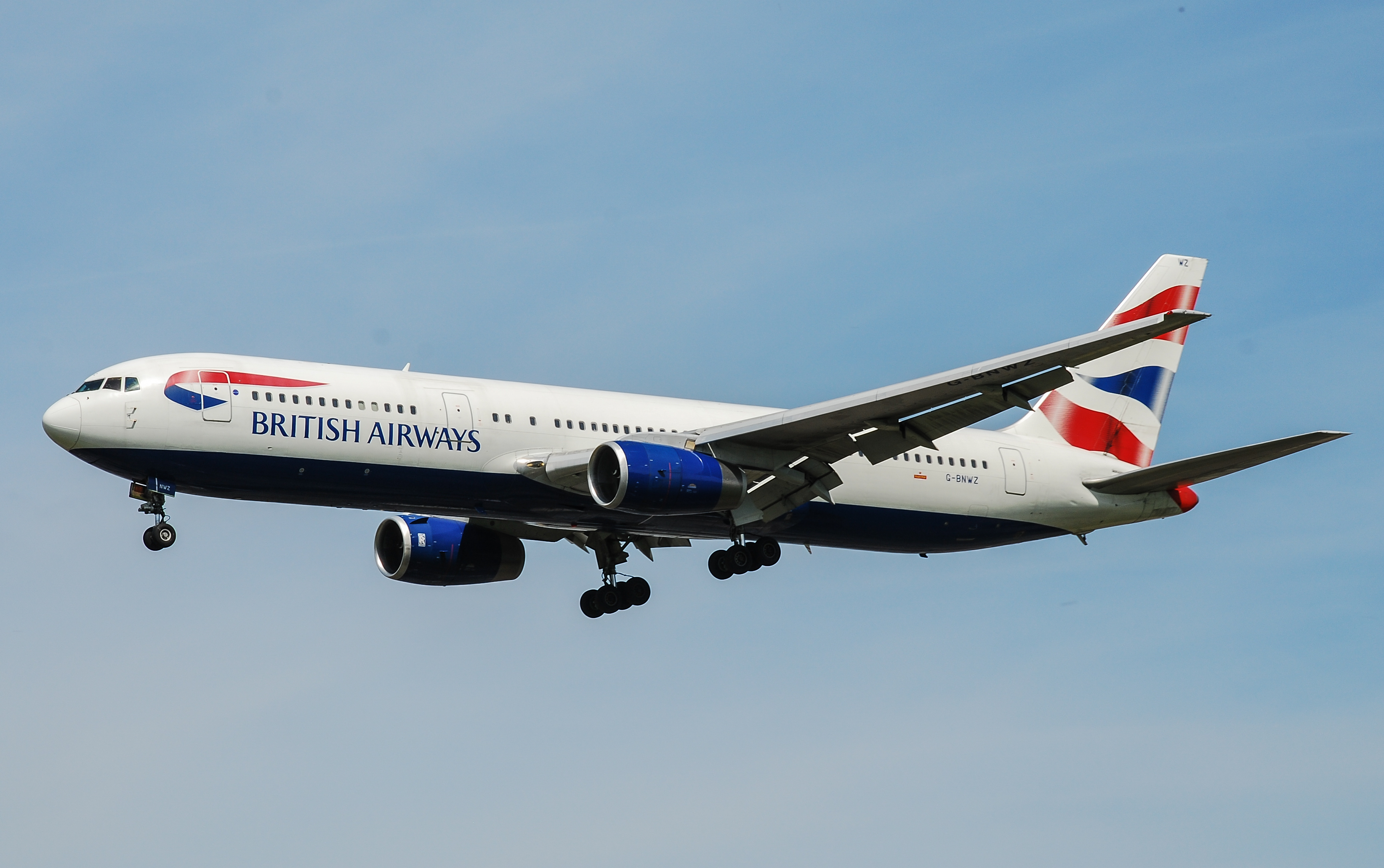 G-BNWZ/GBNWZ British Airways Boeing 767-336ER Photo by Ayronautica - AVSpotters.com