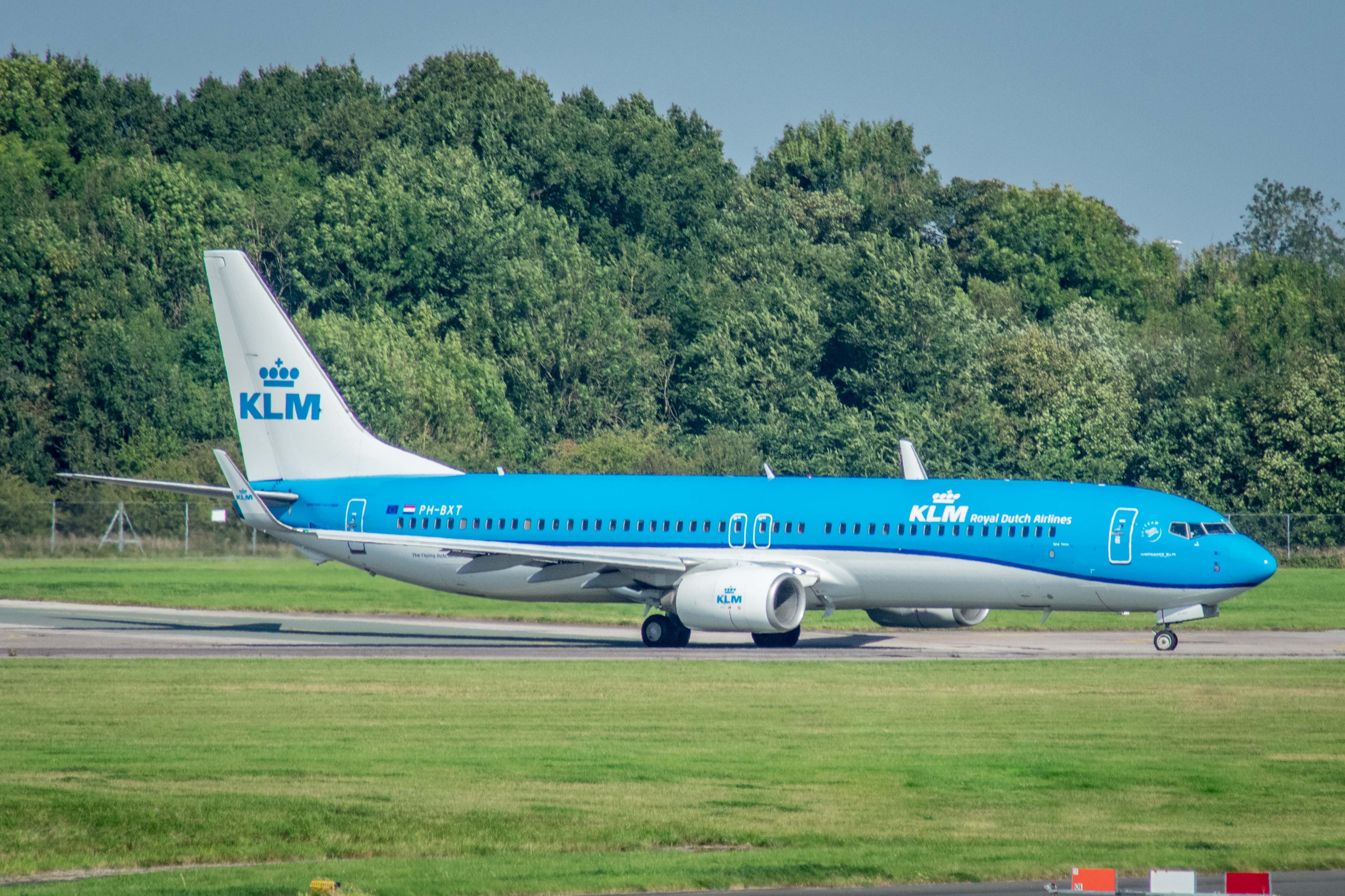 PH-BXT/PHBXT KLM Royal Dutch Airlines Boeing 737 NG Airframe Information - AVSpotters.com