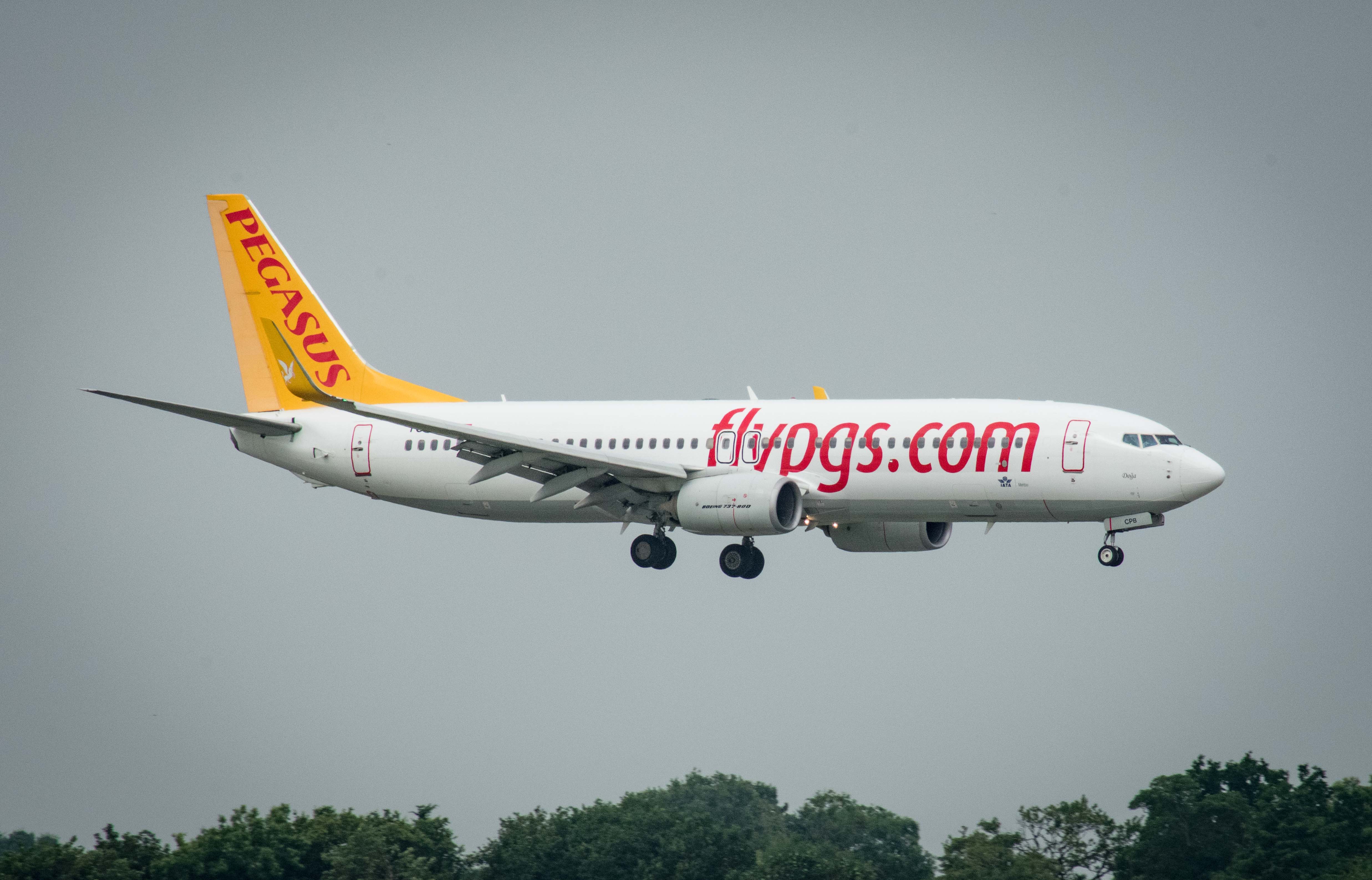 TC-CPB/TCCPB Pegasus Airlines Boeing 737-82R(WL) Photo by AV8 Photos - AVSpotters.com