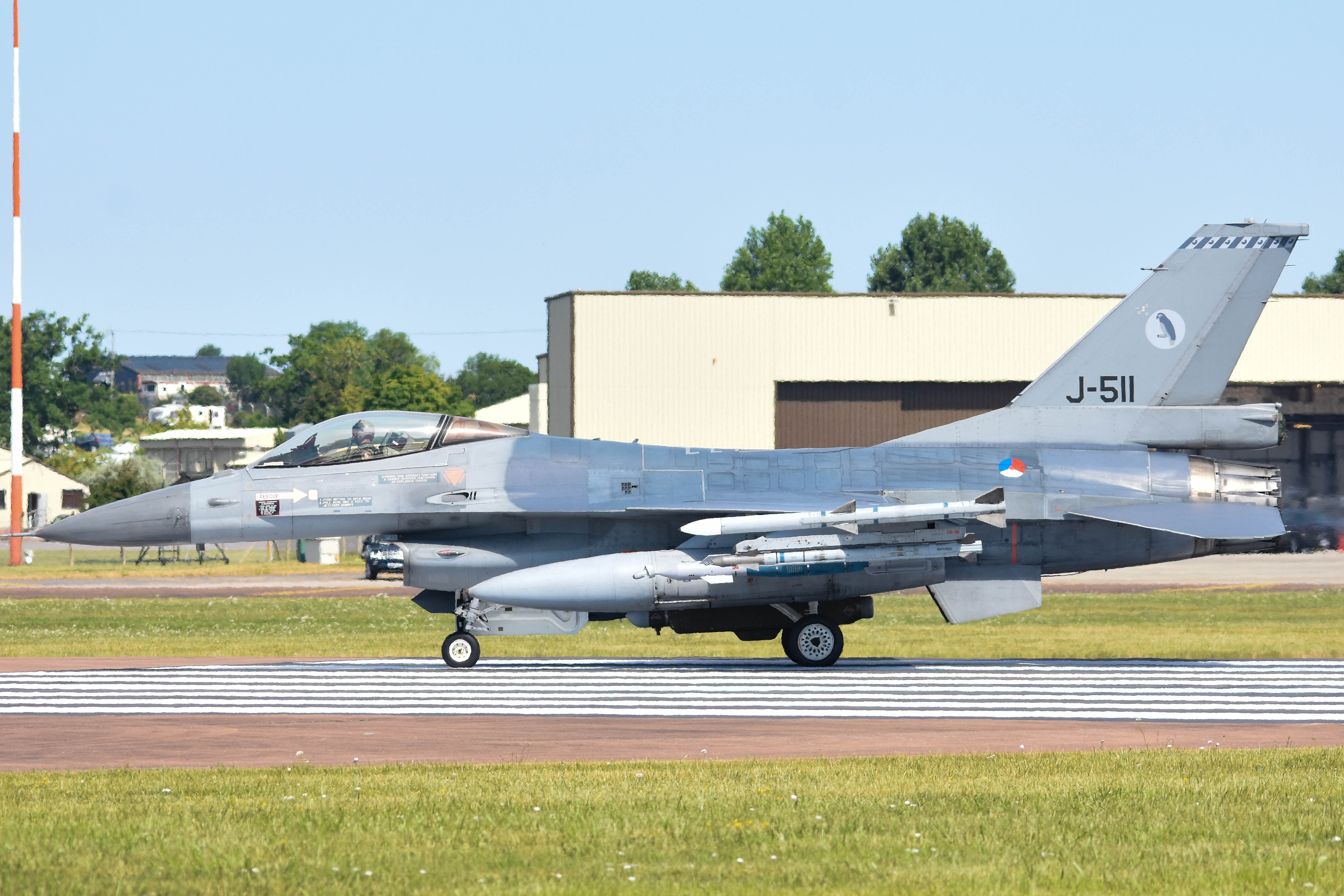 J-511/J511 Withdrawn from use General Dynamics F-16 Fighting Falcon Airframe Information - AVSpotters.com