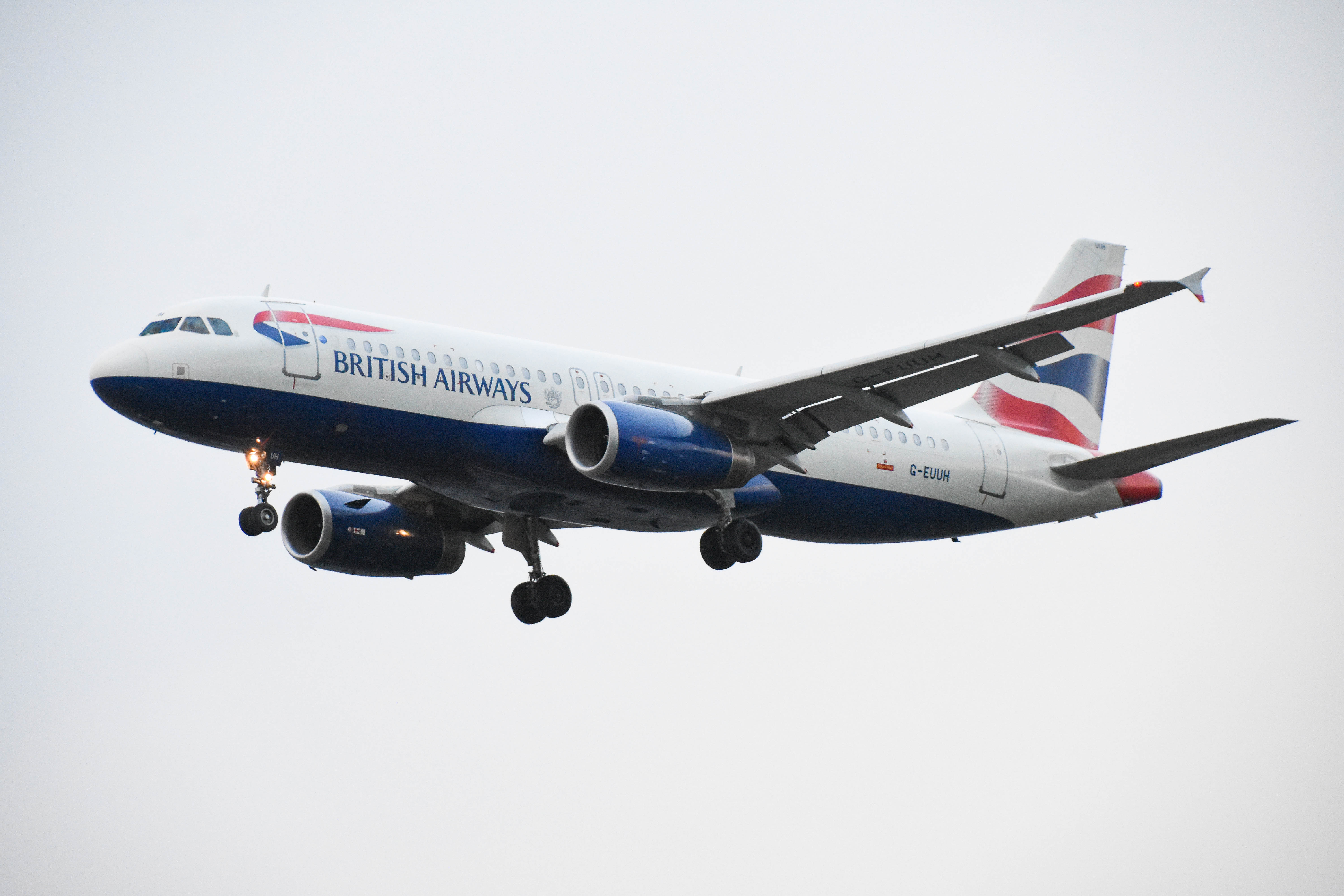 G-EUUH/GEUUH British Airways Airbus A320-232 Photo by colinw - AVSpotters.com