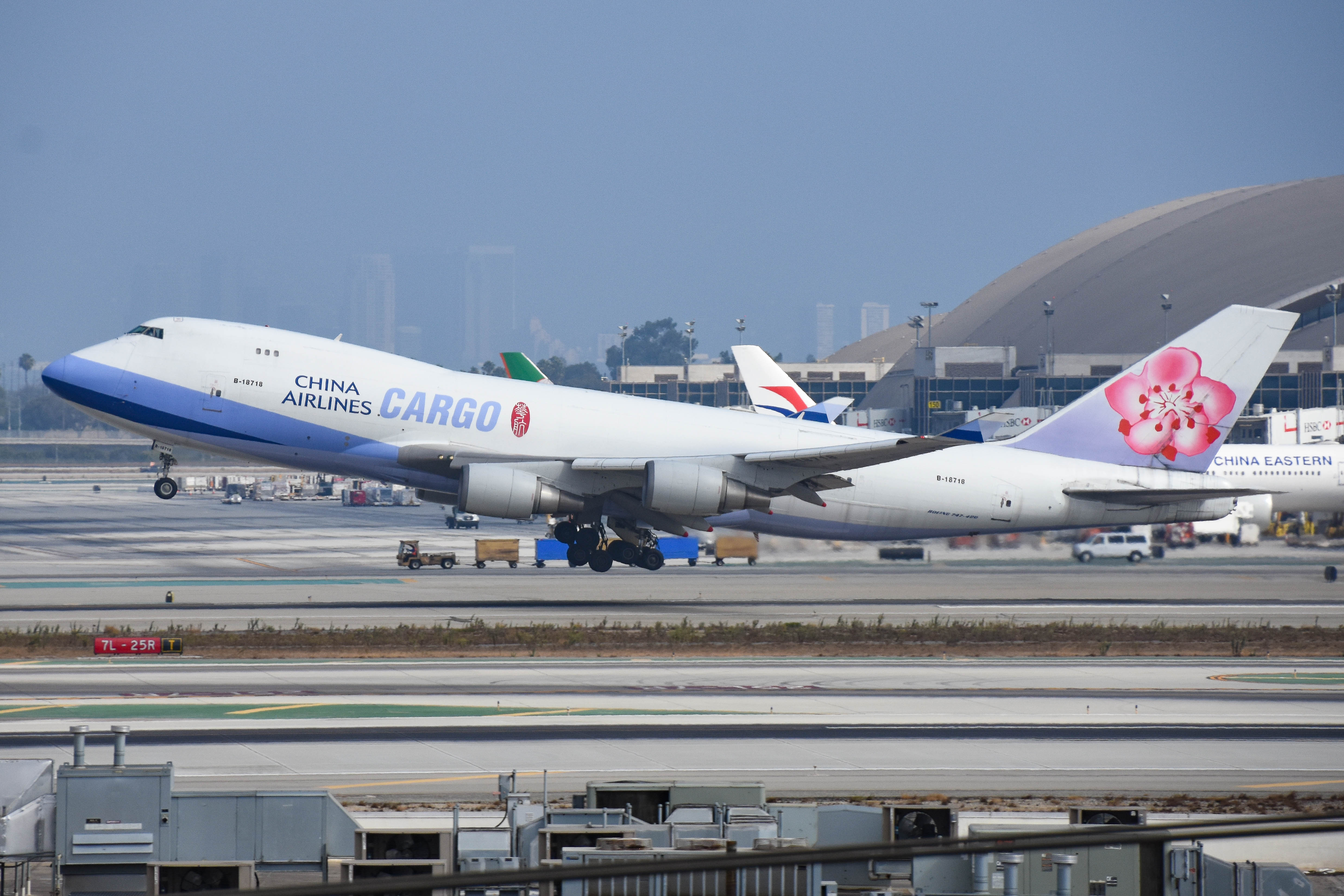B-18718/B18718 China Airlines Boeing 747-409F Photo by colinw - AVSpotters.com