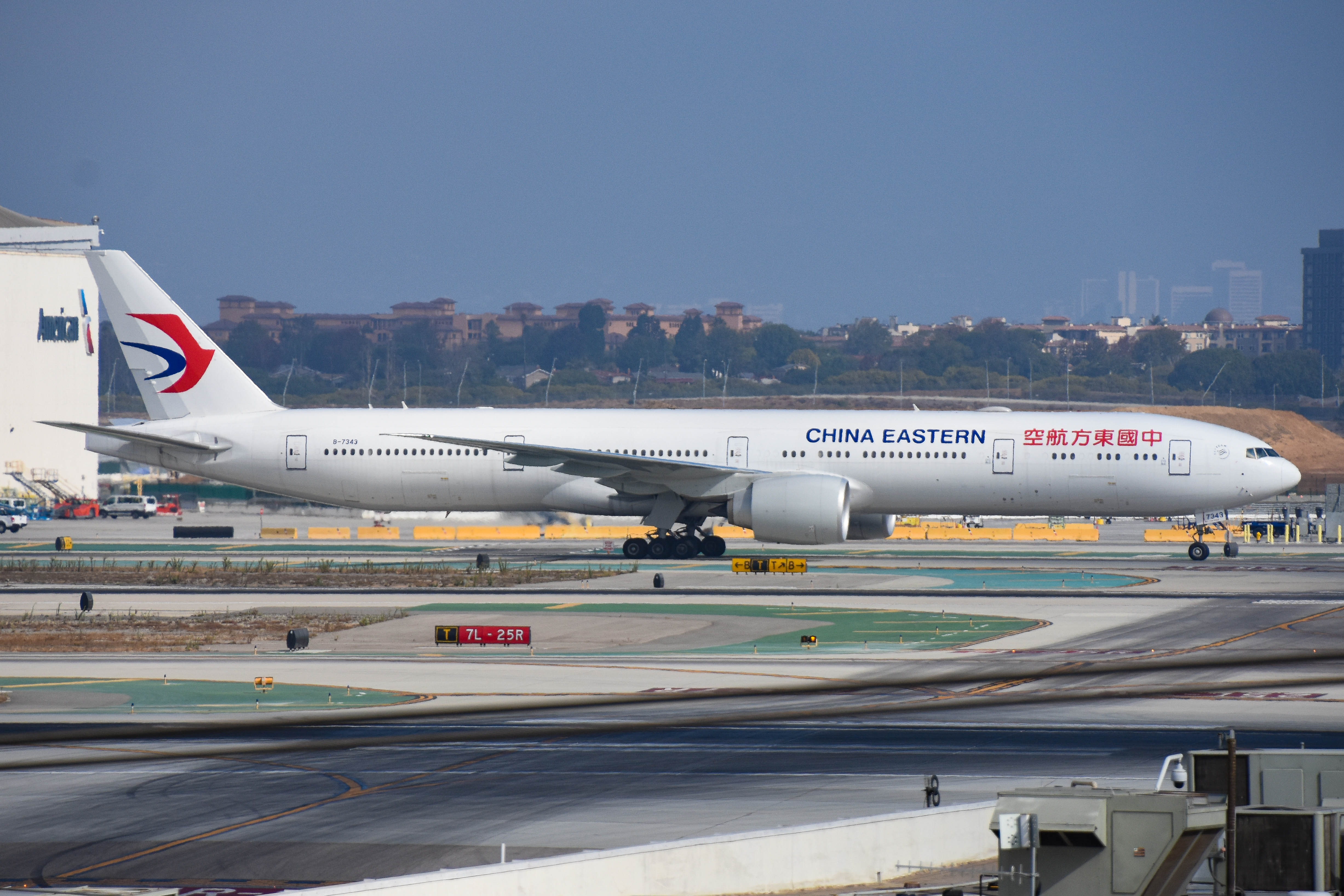 B-7343/B7343 China Eastern Airlines Boeing 777 Airframe Information - AVSpotters.com