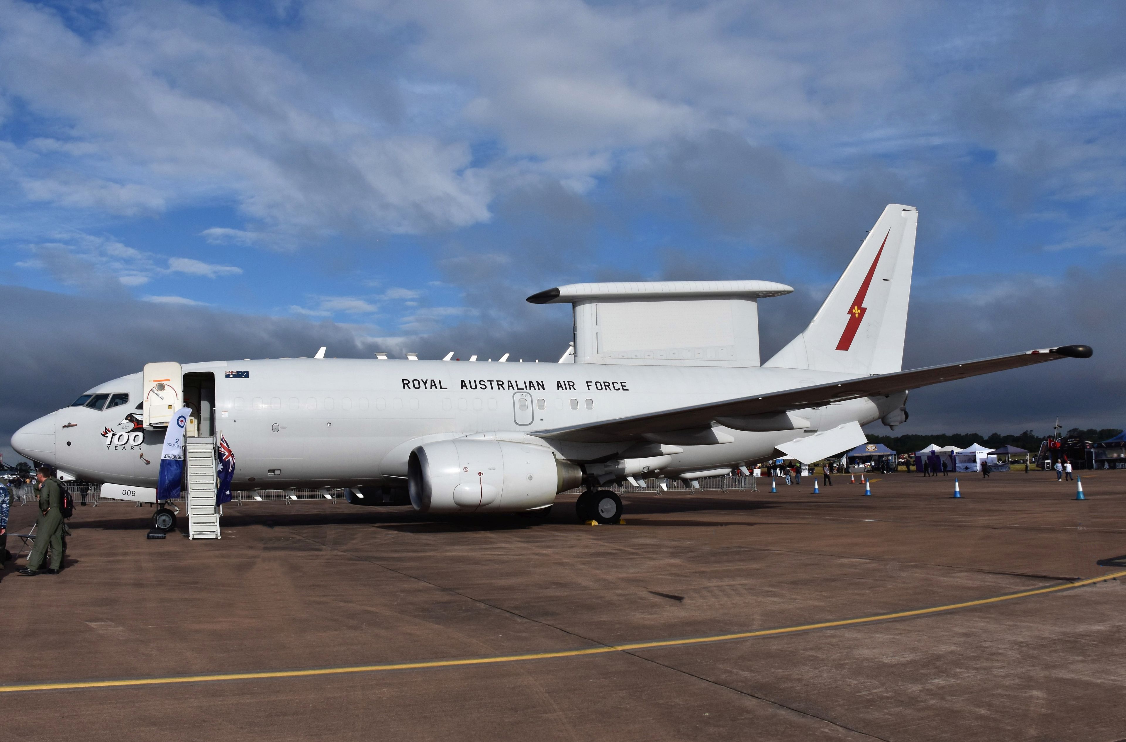 A30-006/A30006 RAAF - Royal Australian Air Force Boeing 737 NG Airframe Information - AVSpotters.com