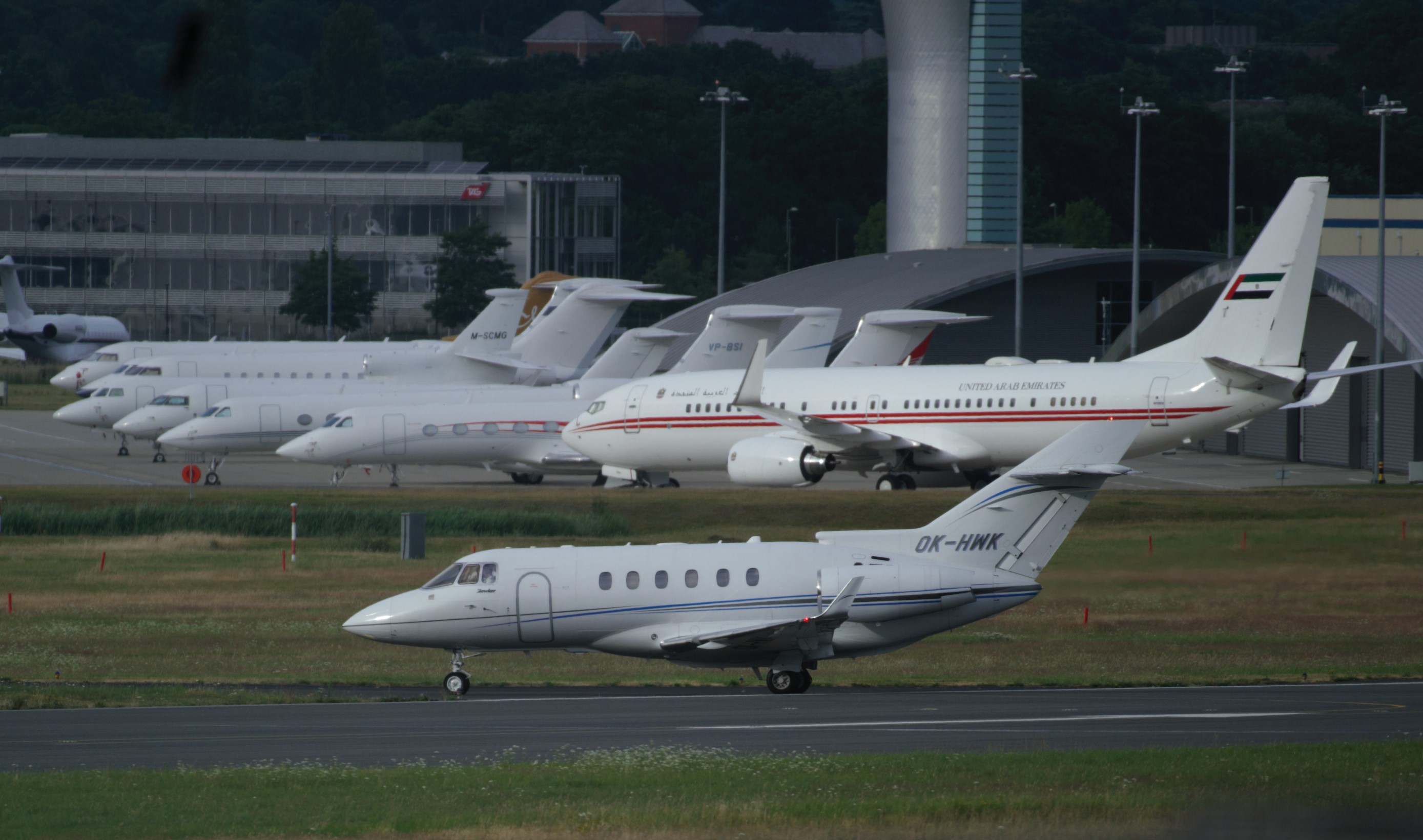 OK-HWK/OKHWK Corporate Raytheon Hawker 900XP Photo by Ayronautica - AVSpotters.com