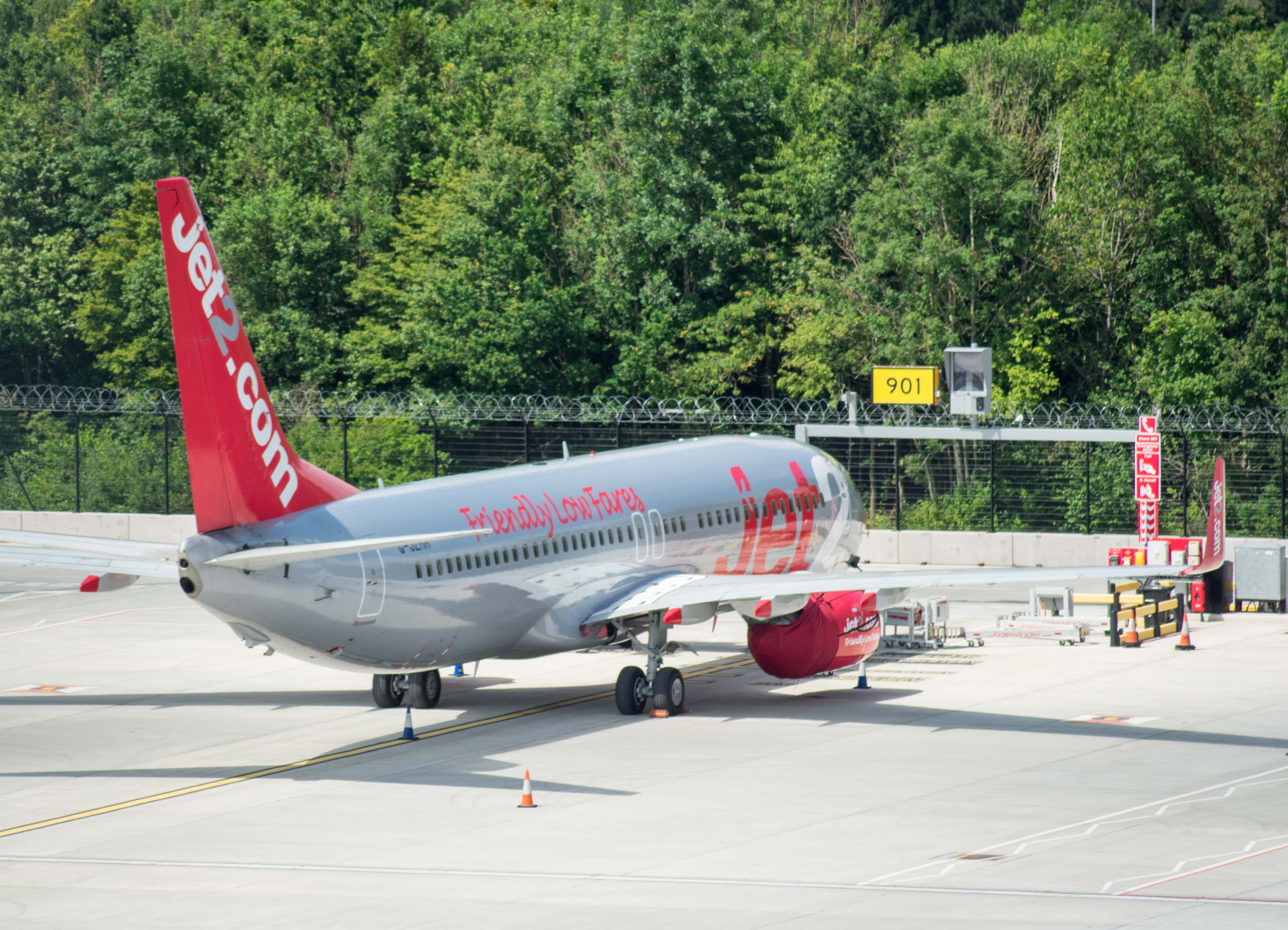 G-JZHH/GJZHH Jet2 Boeing 737-85P(WL) Photo by AV8 Photos - AVSpotters.com