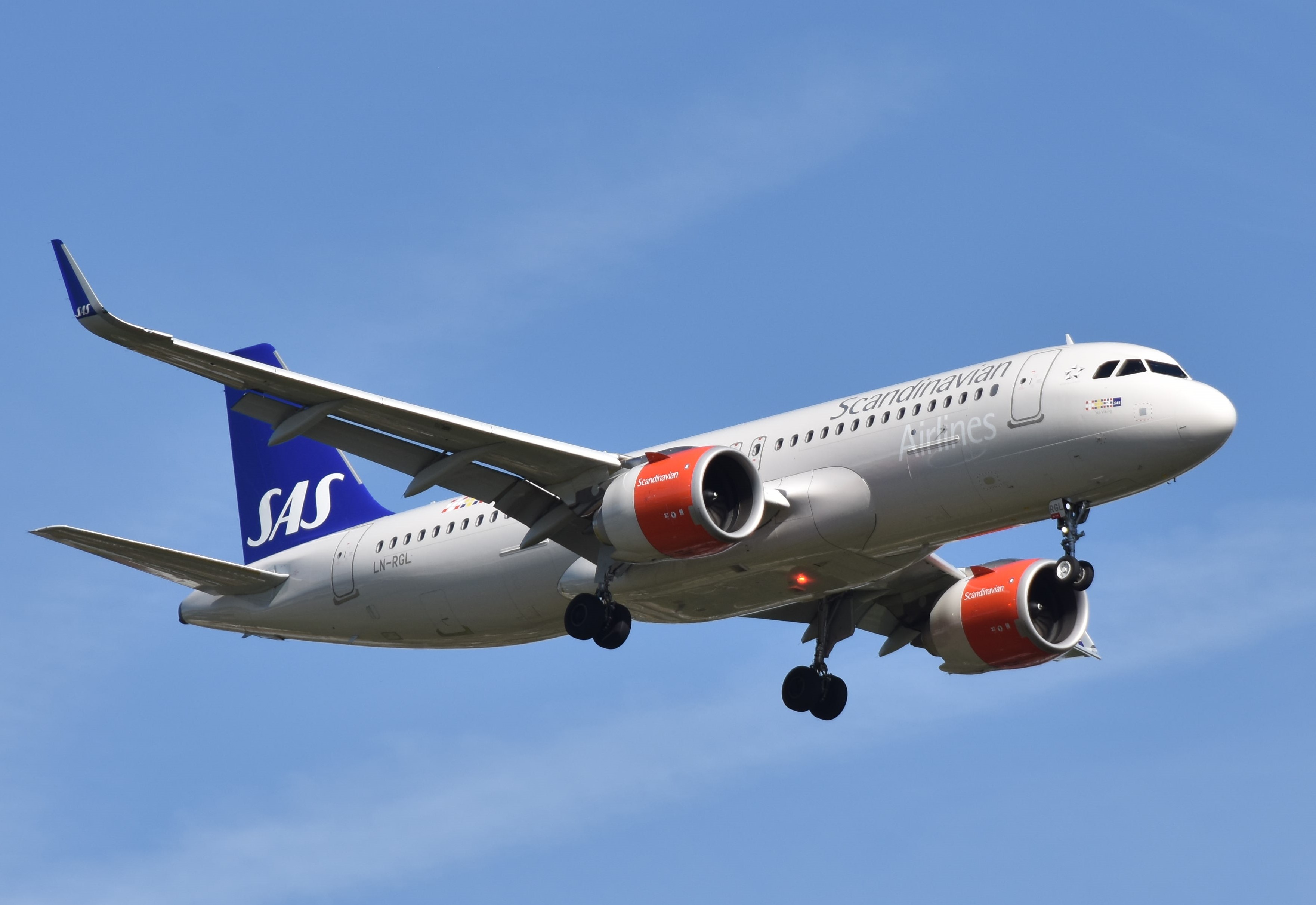 LN-RGL/LNRGL SAS Scandinavian Airlines Airbus A320neo Airframe Information - AVSpotters.com