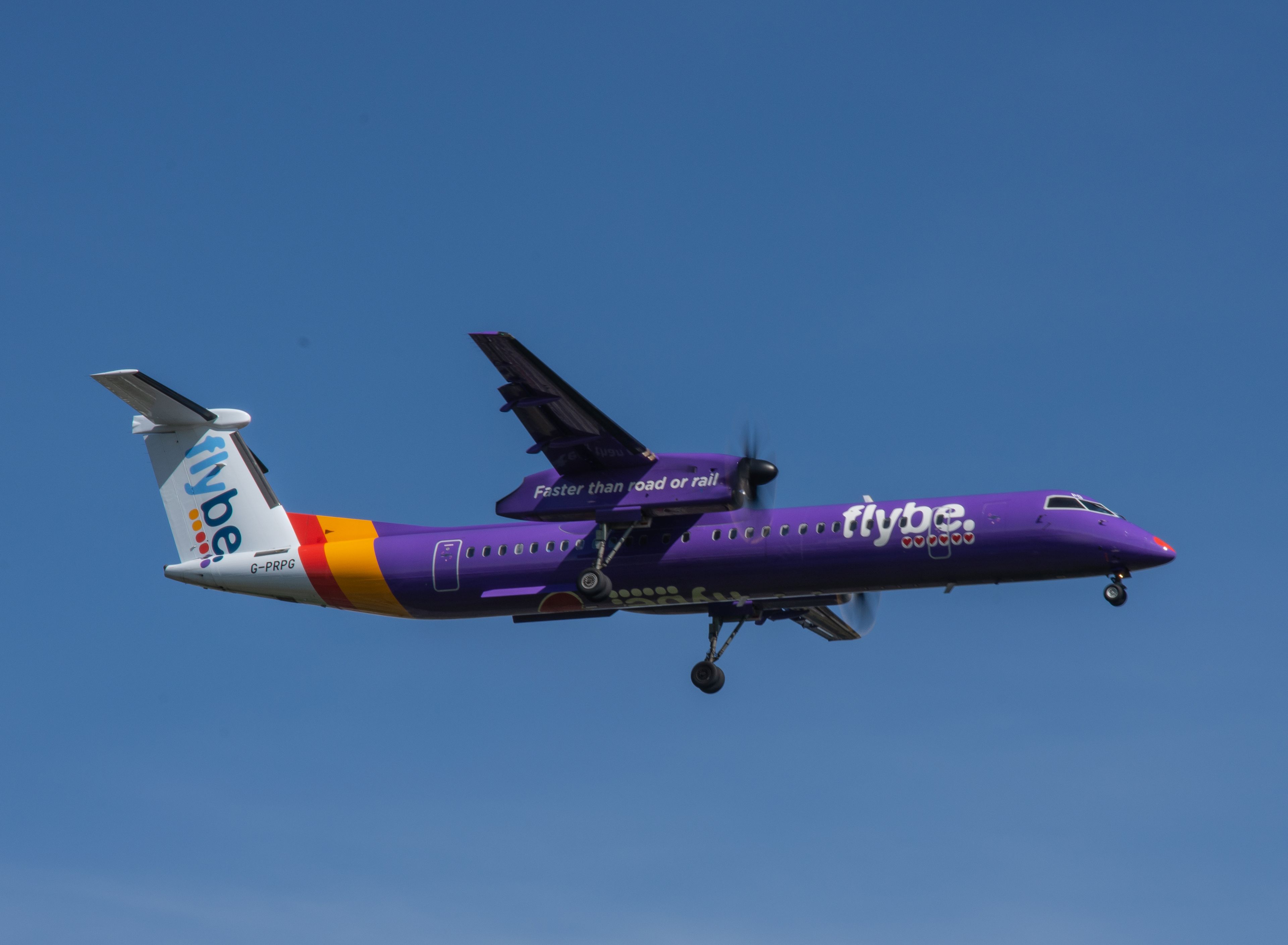 G-PRPG/GPRPG FlyBe Bombardier DHC-8-402 Photo by Ayronautica - AVSpotters.com