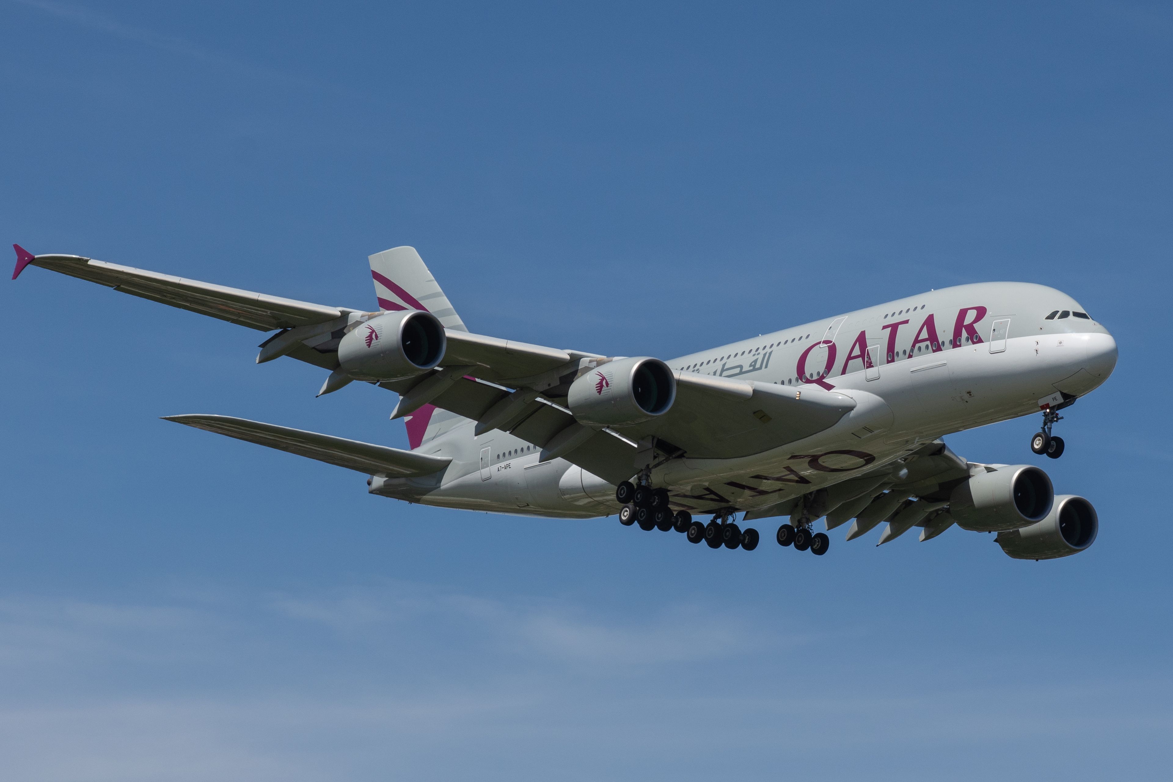 A7-APE/A7APE Qatar Airways Airbus A380 Airframe Information - AVSpotters.com