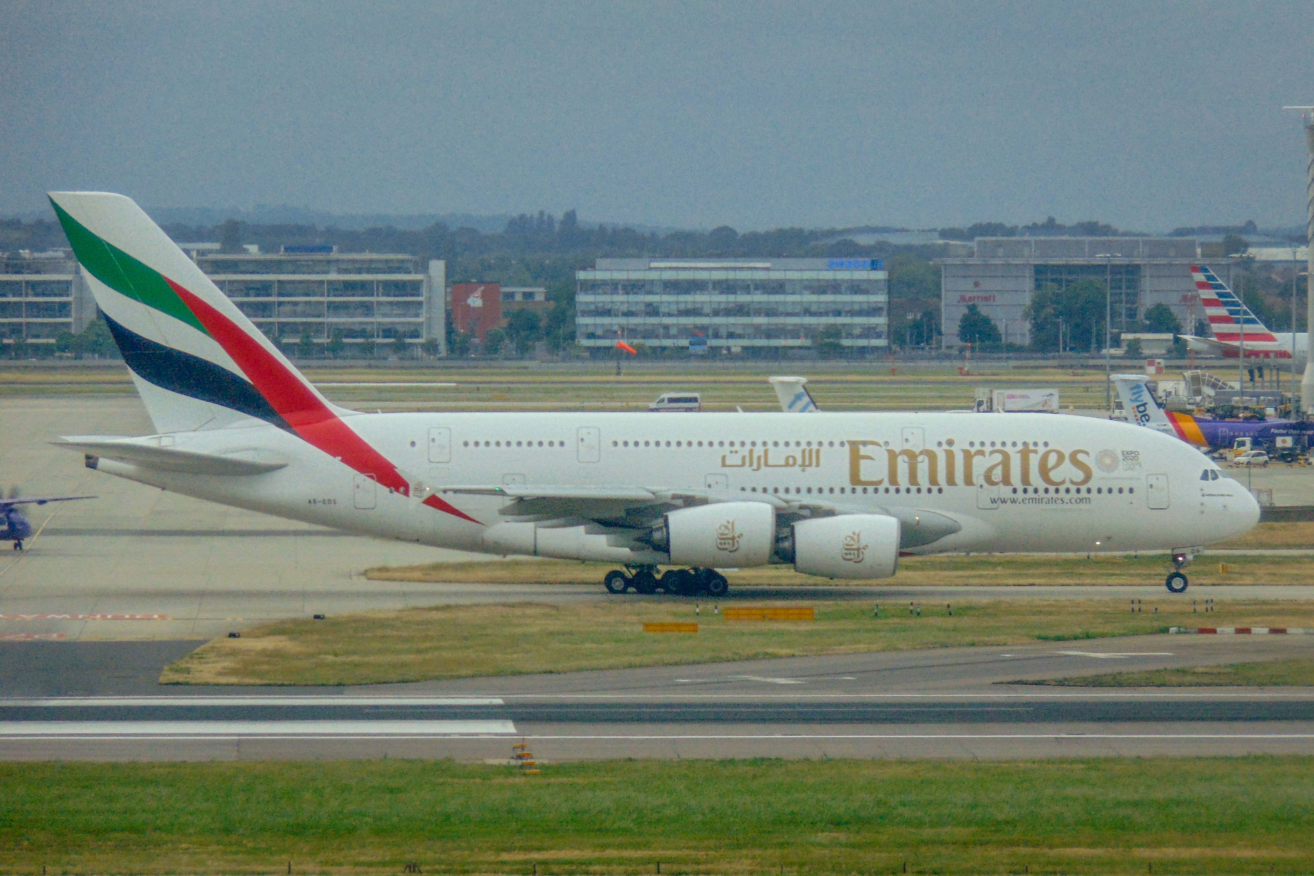A6-EDS/A6EDS Emirates Airlines Airbus A380-861 Photo by AV8 Photos - AVSpotters.com