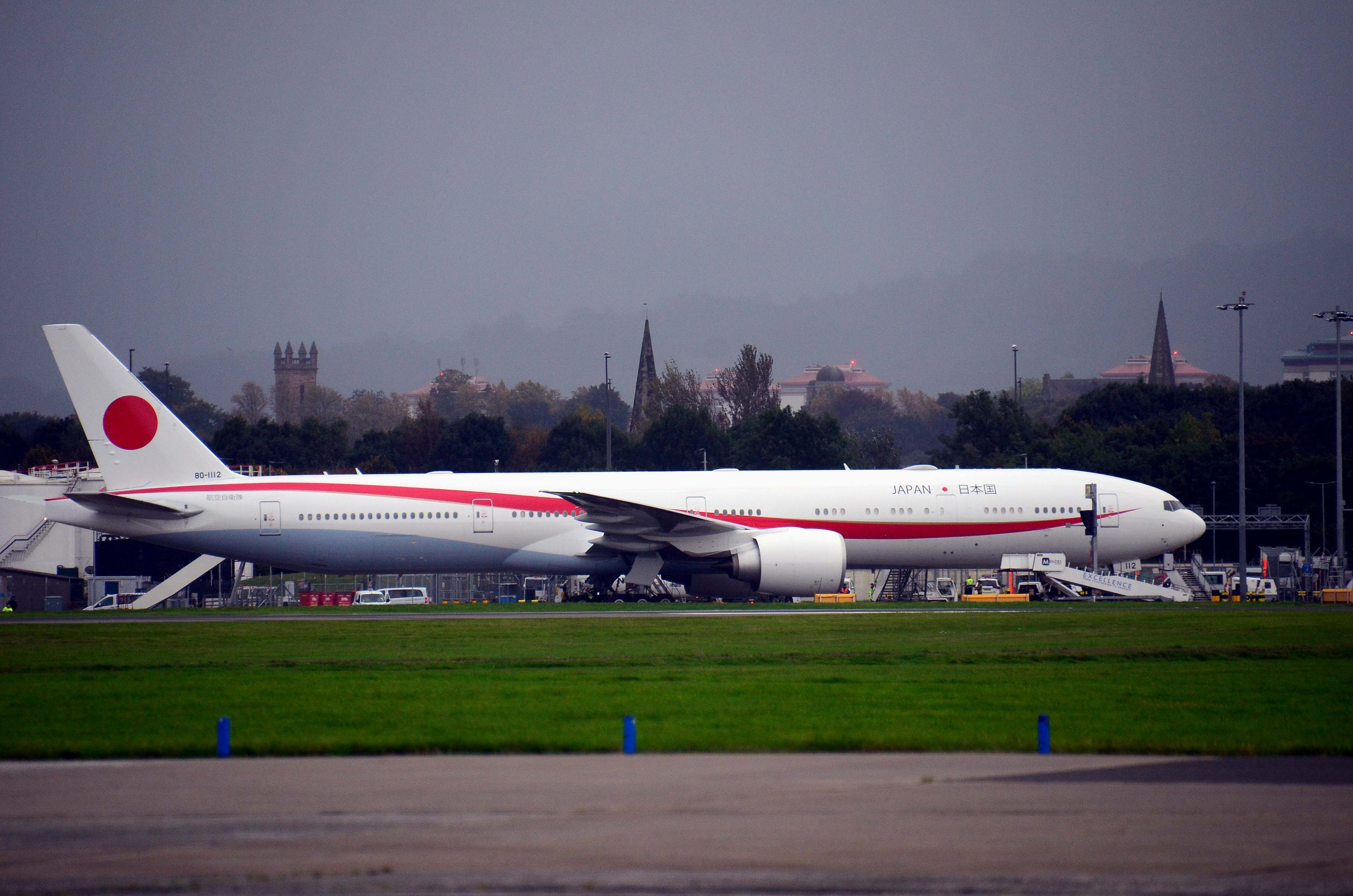 80-1112/801112 JASDF Boeing 777-300ER Photo by FlyDroo - AVSpotters.com