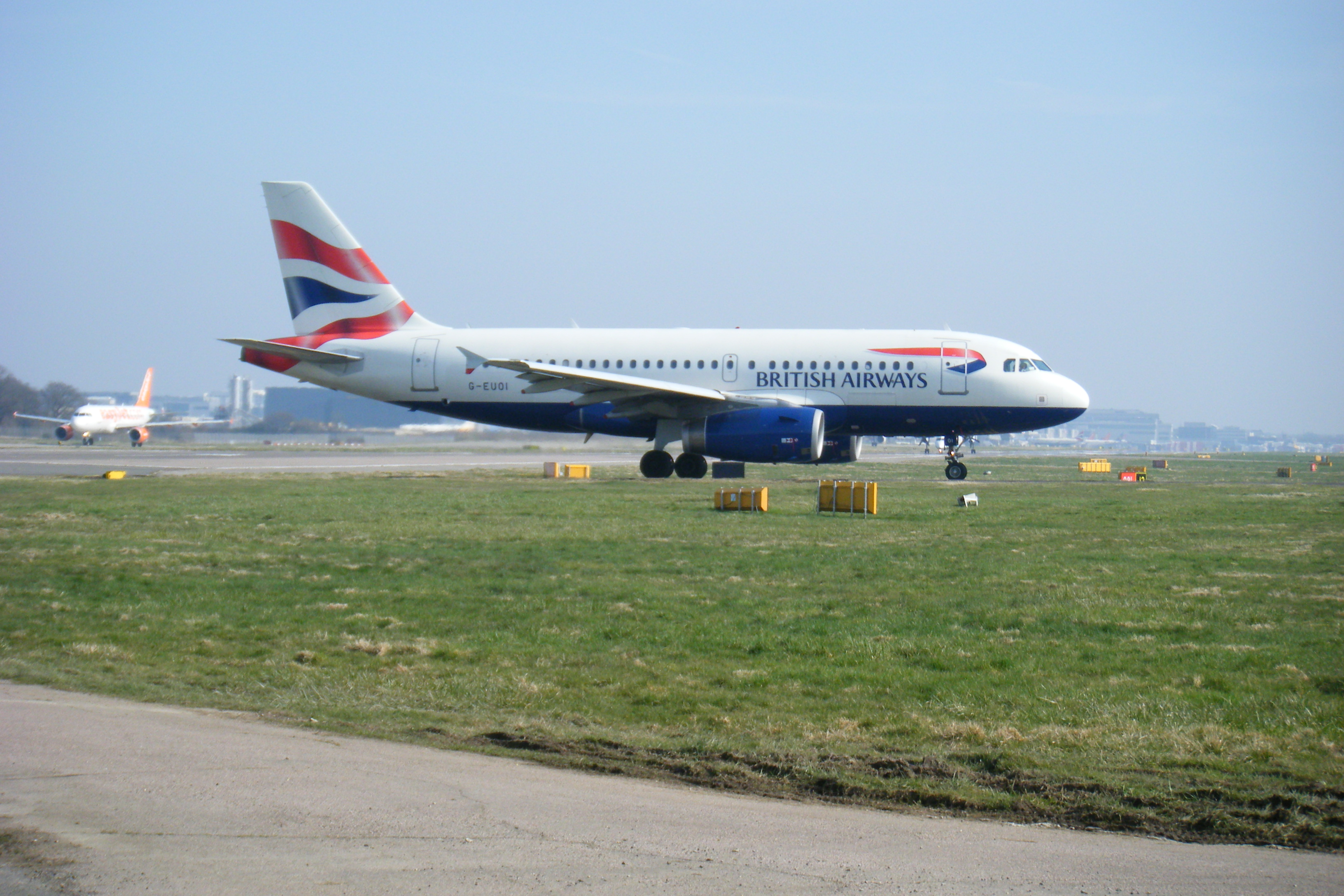 G-EUOI/GEUOI British Airways Airbus A319-131 Photo by RJflyer - AVSpotters.com