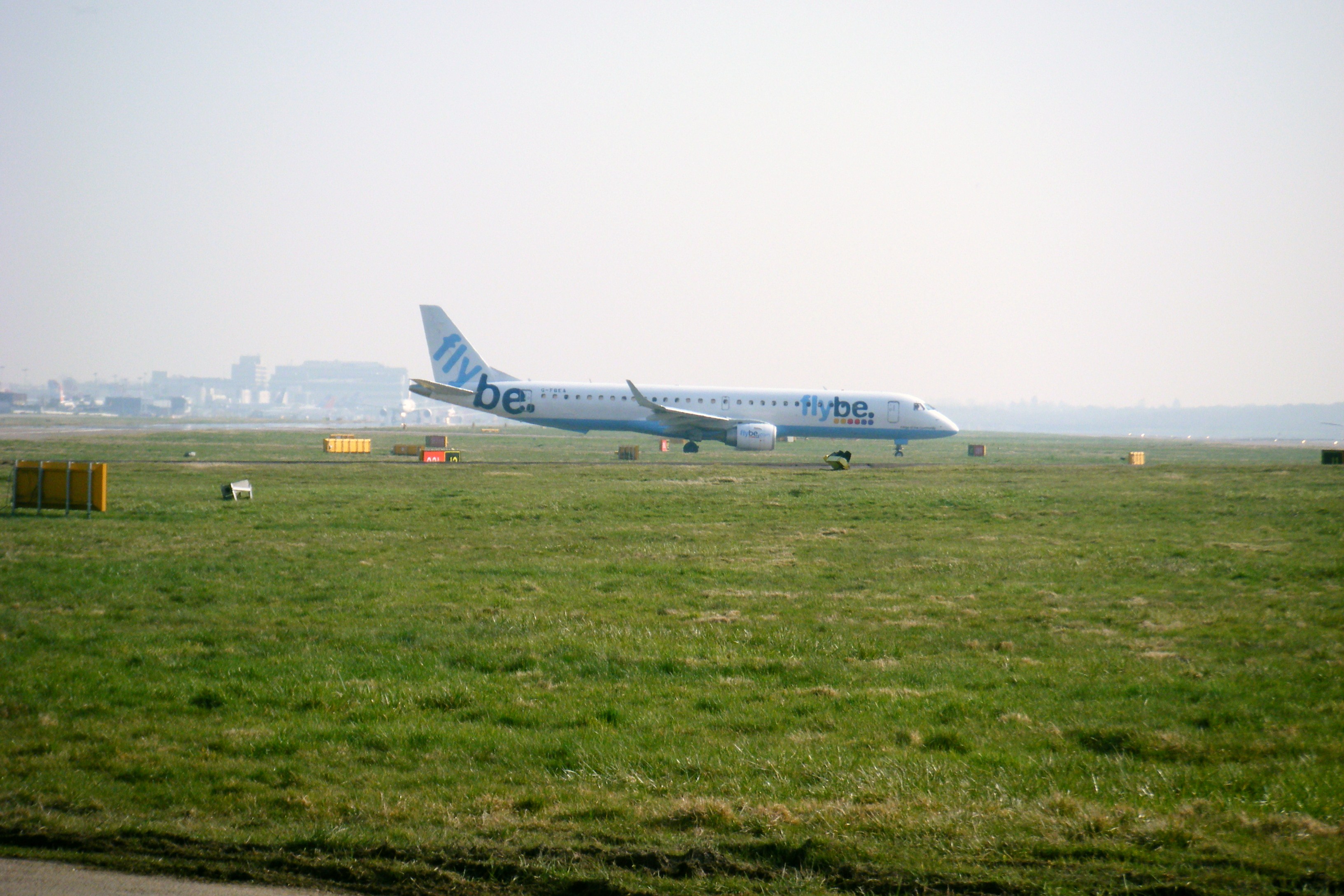 G-FBEA/GFBEA FlyBe Embraer ERJ-195LR Photo by RJflyer - AVSpotters.com