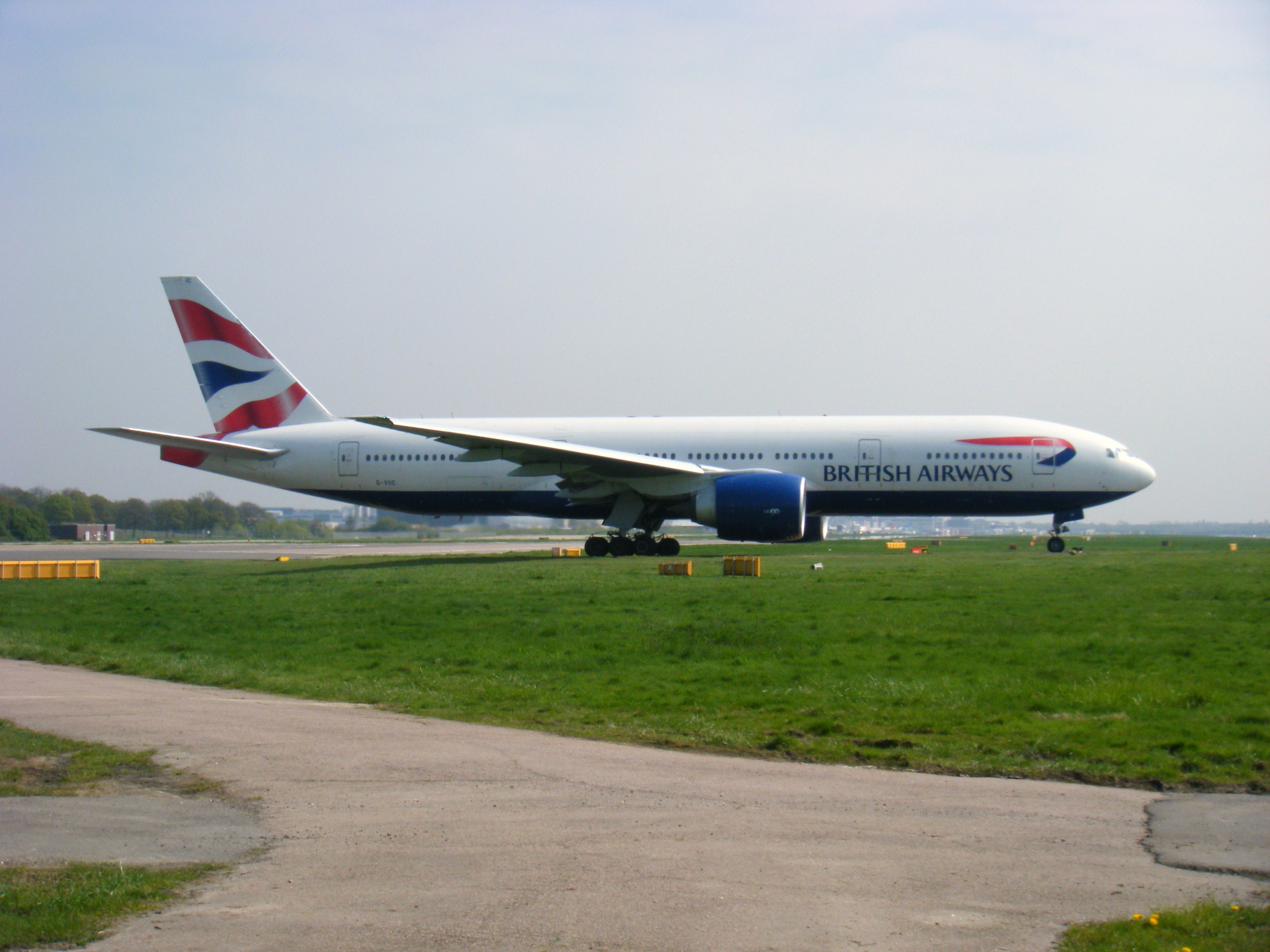 G-VIIC/GVIIC British Airways Boeing 777-236ER Photo by RJflyer - AVSpotters.com